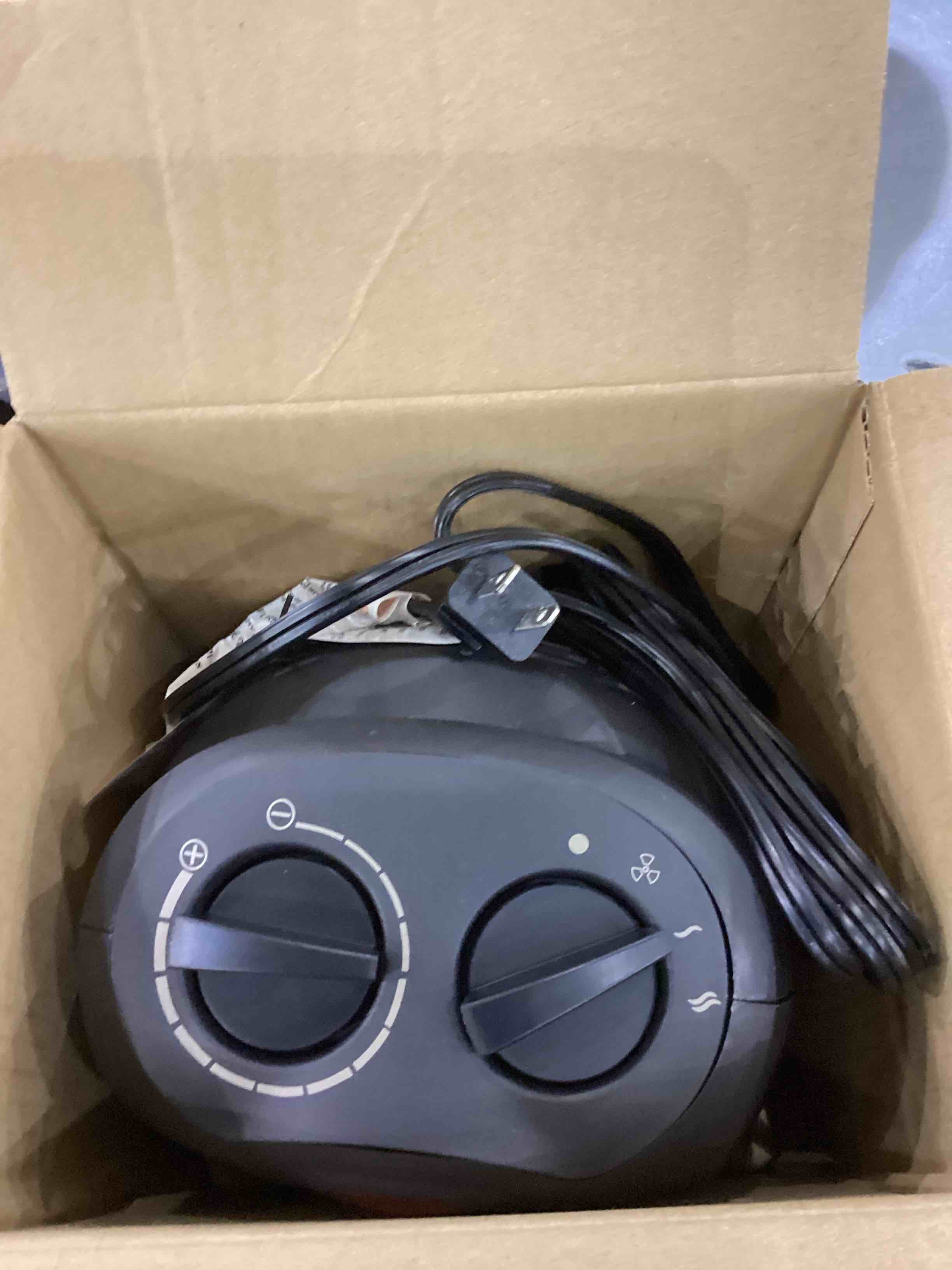 https://s3.amazonaws.com/lotting-images-prod/bidfta/EXS00942086_1703100896585.jpeg