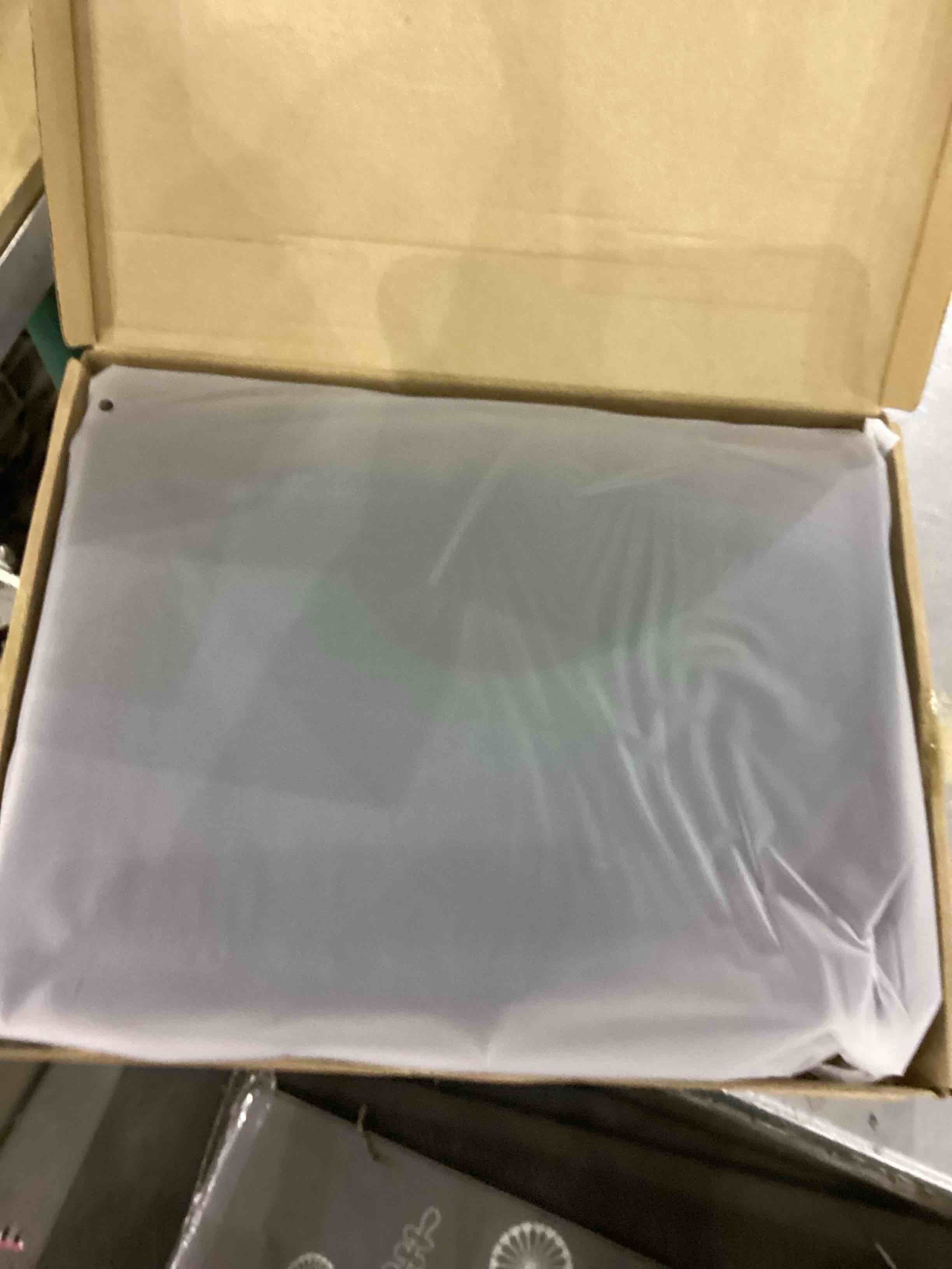https://s3.amazonaws.com/lotting-images-prod/bidfta/EXS00942115_1703162774795.jpeg