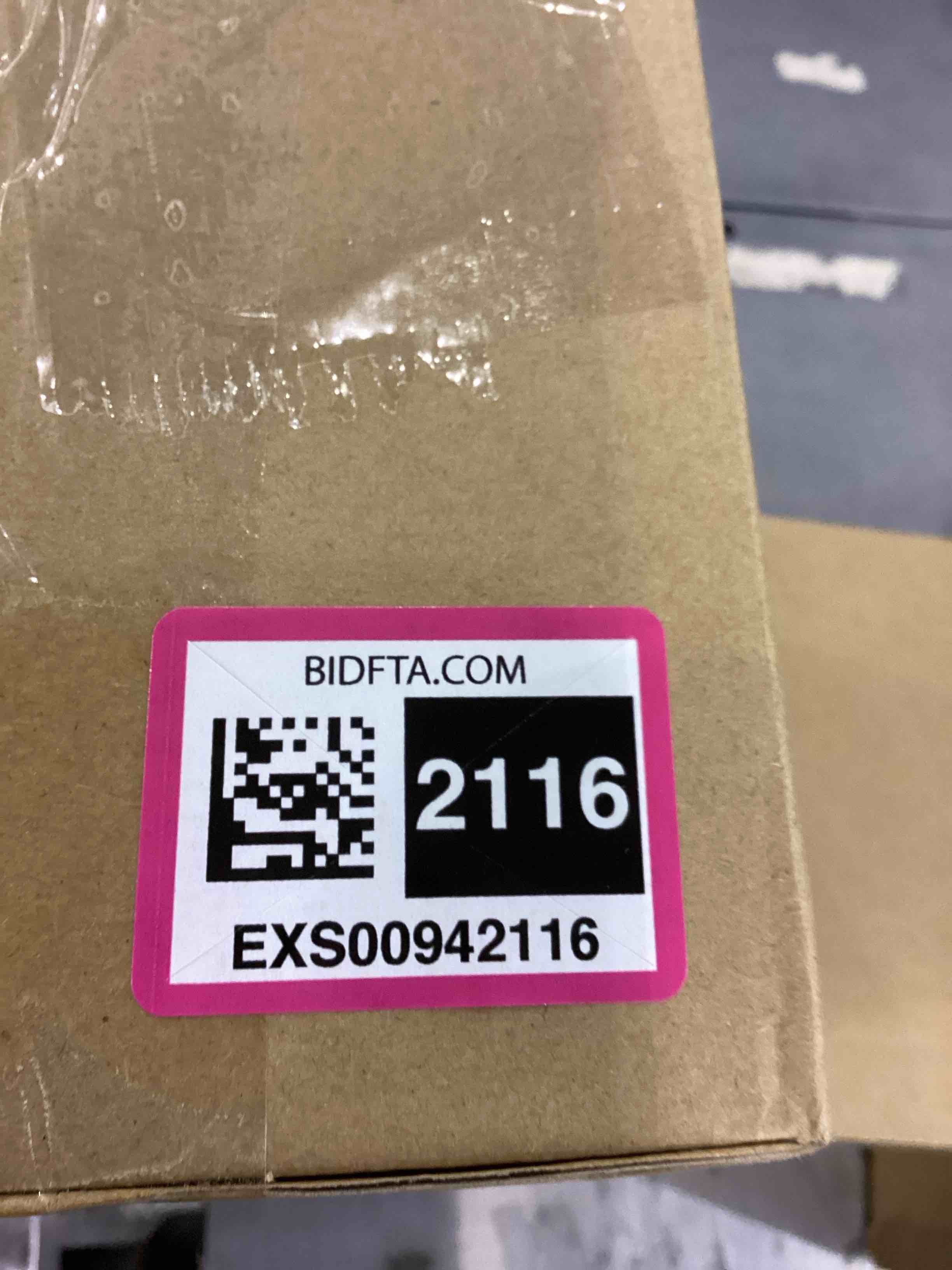 https://s3.amazonaws.com/lotting-images-prod/bidfta/EXS00942116_1703162941304.jpeg