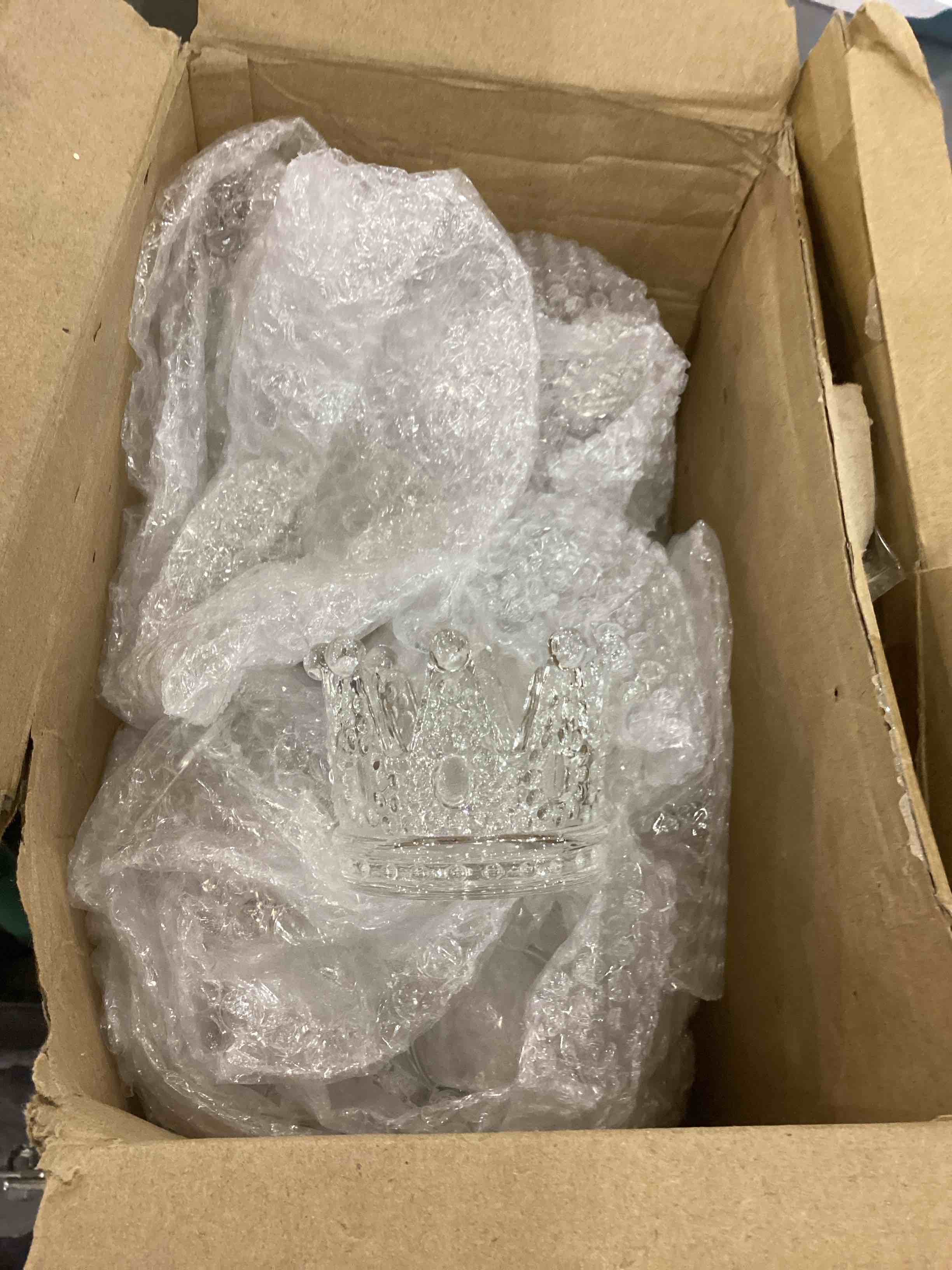 https://s3.amazonaws.com/lotting-images-prod/bidfta/EXS00942180_1703173743092.jpeg