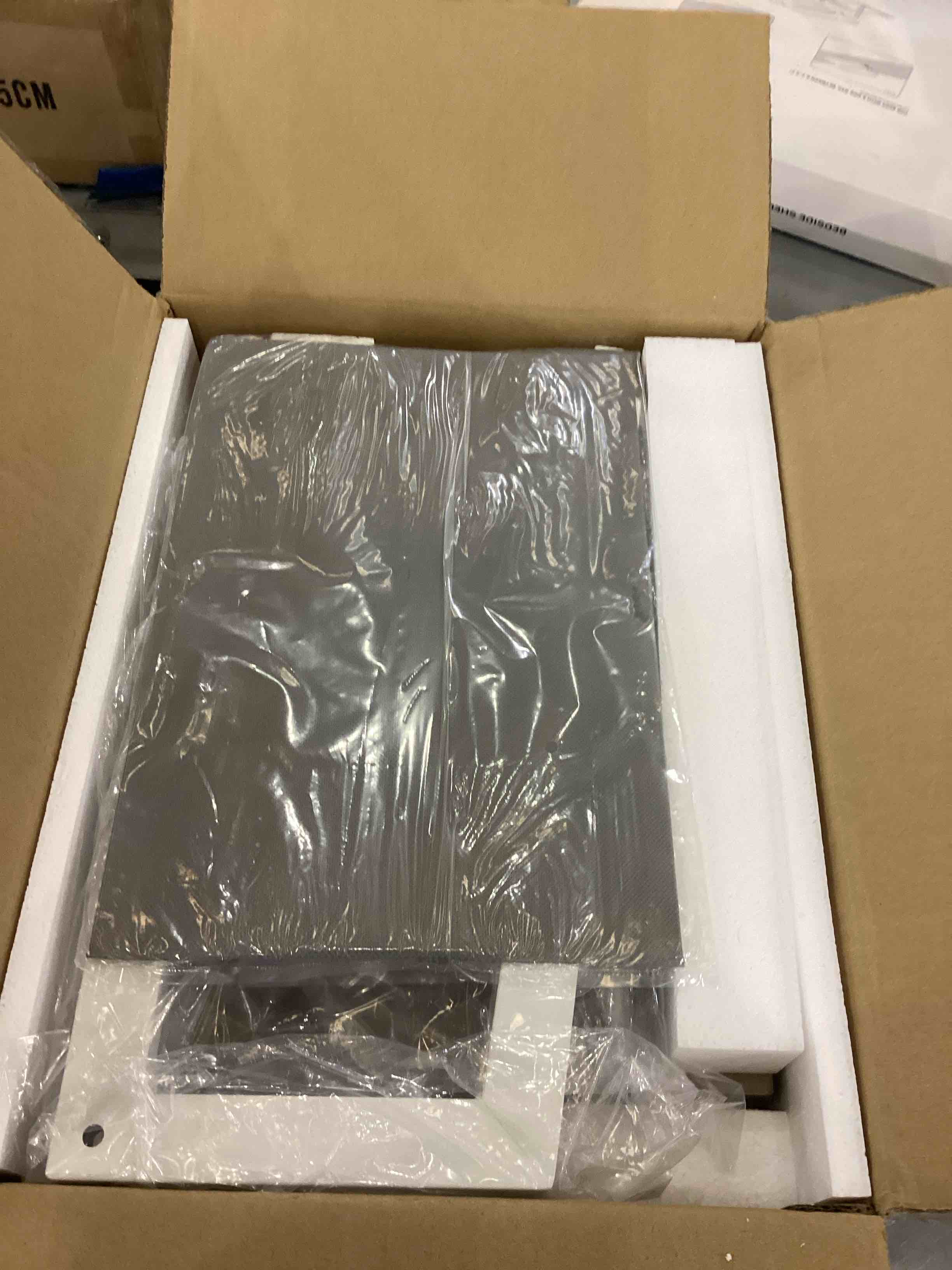 https://s3.amazonaws.com/lotting-images-prod/bidfta/EXS00942418_1703695355740.jpeg
