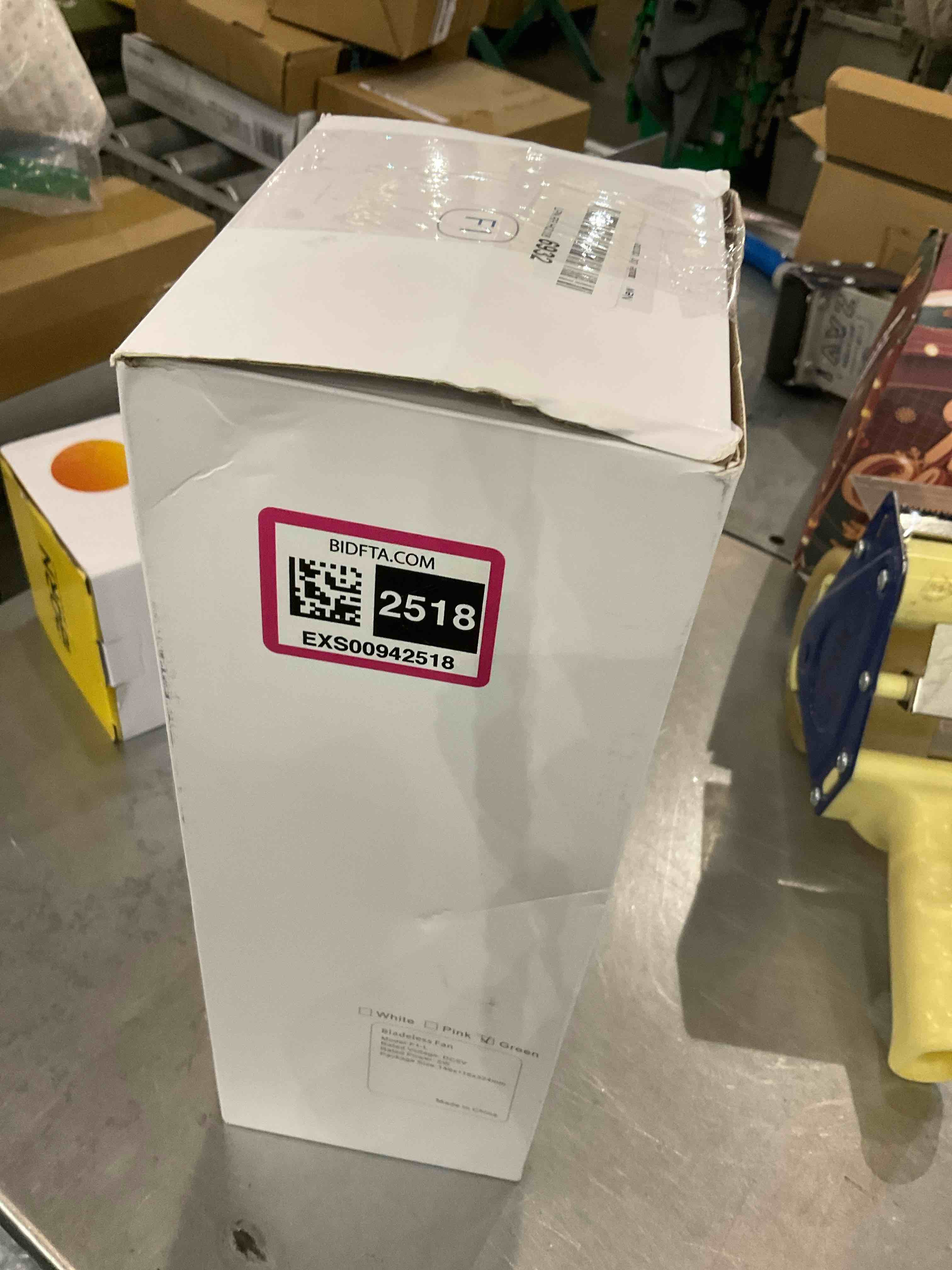 https://s3.amazonaws.com/lotting-images-prod/bidfta/EXS00942518_1703172133526.jpeg