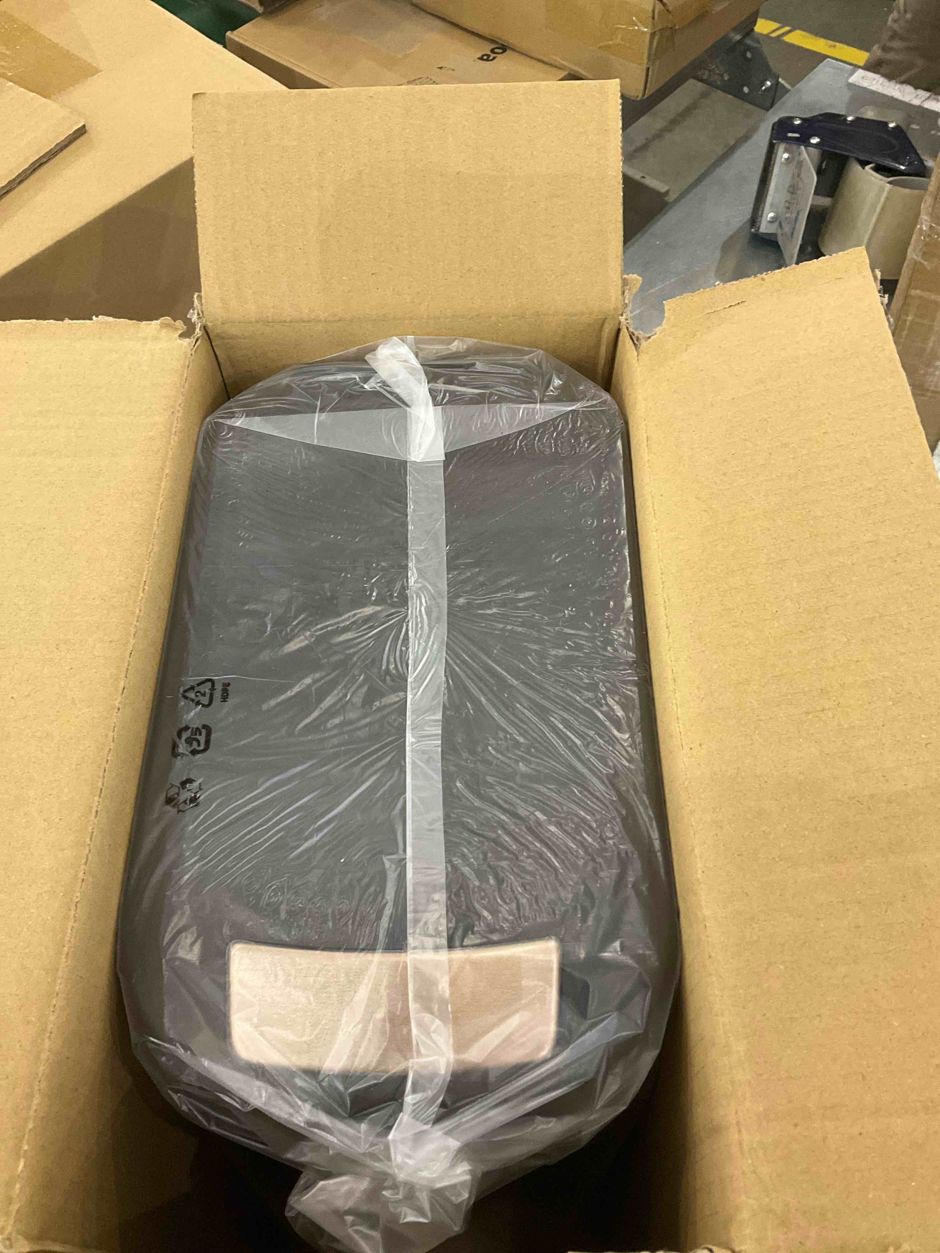 https://s3.amazonaws.com/lotting-images-prod/bidfta/EXS00942534_1703182855218.jpeg