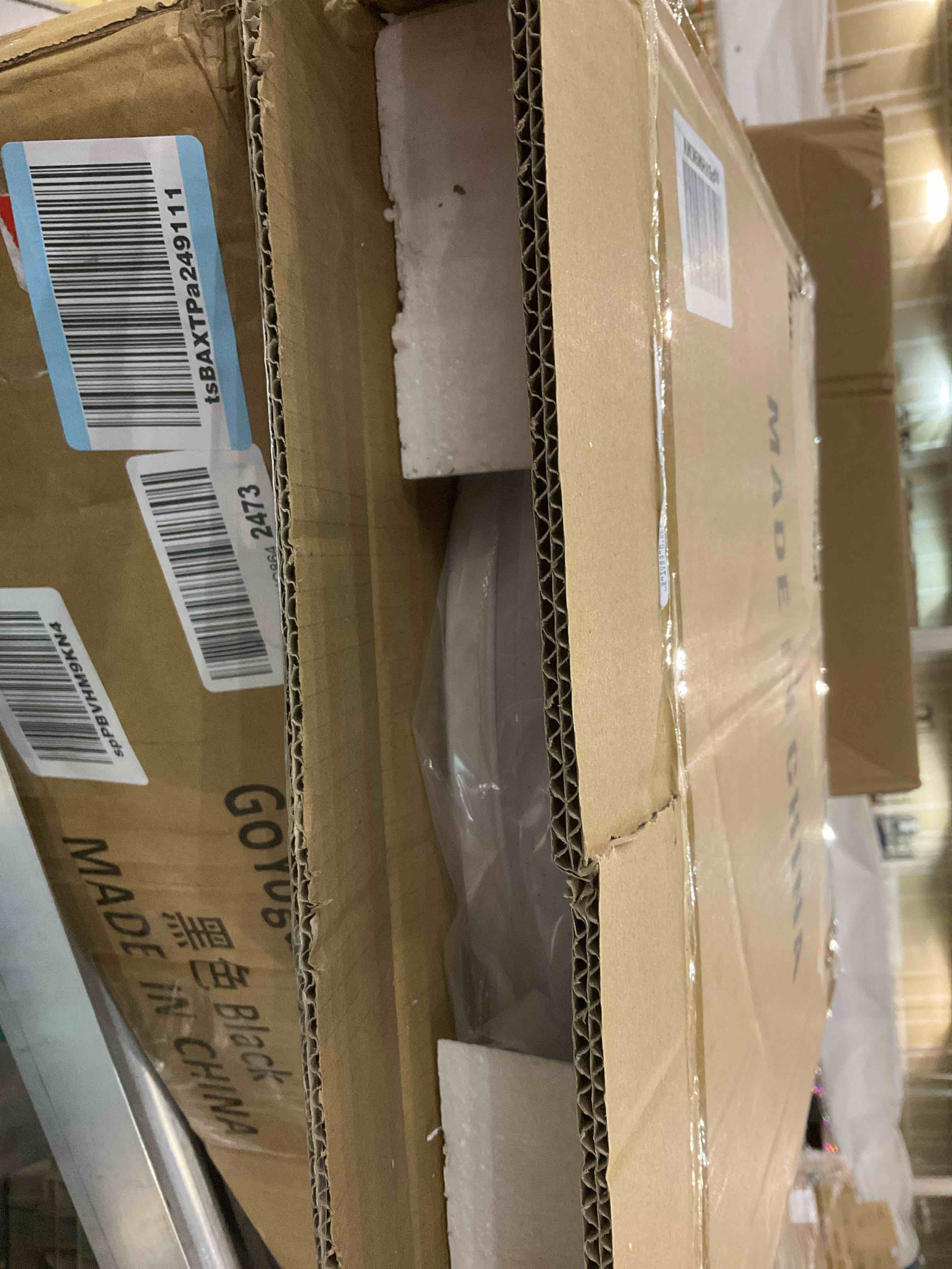https://s3.amazonaws.com/lotting-images-prod/bidfta/EXS00942620_1703251136599.jpeg