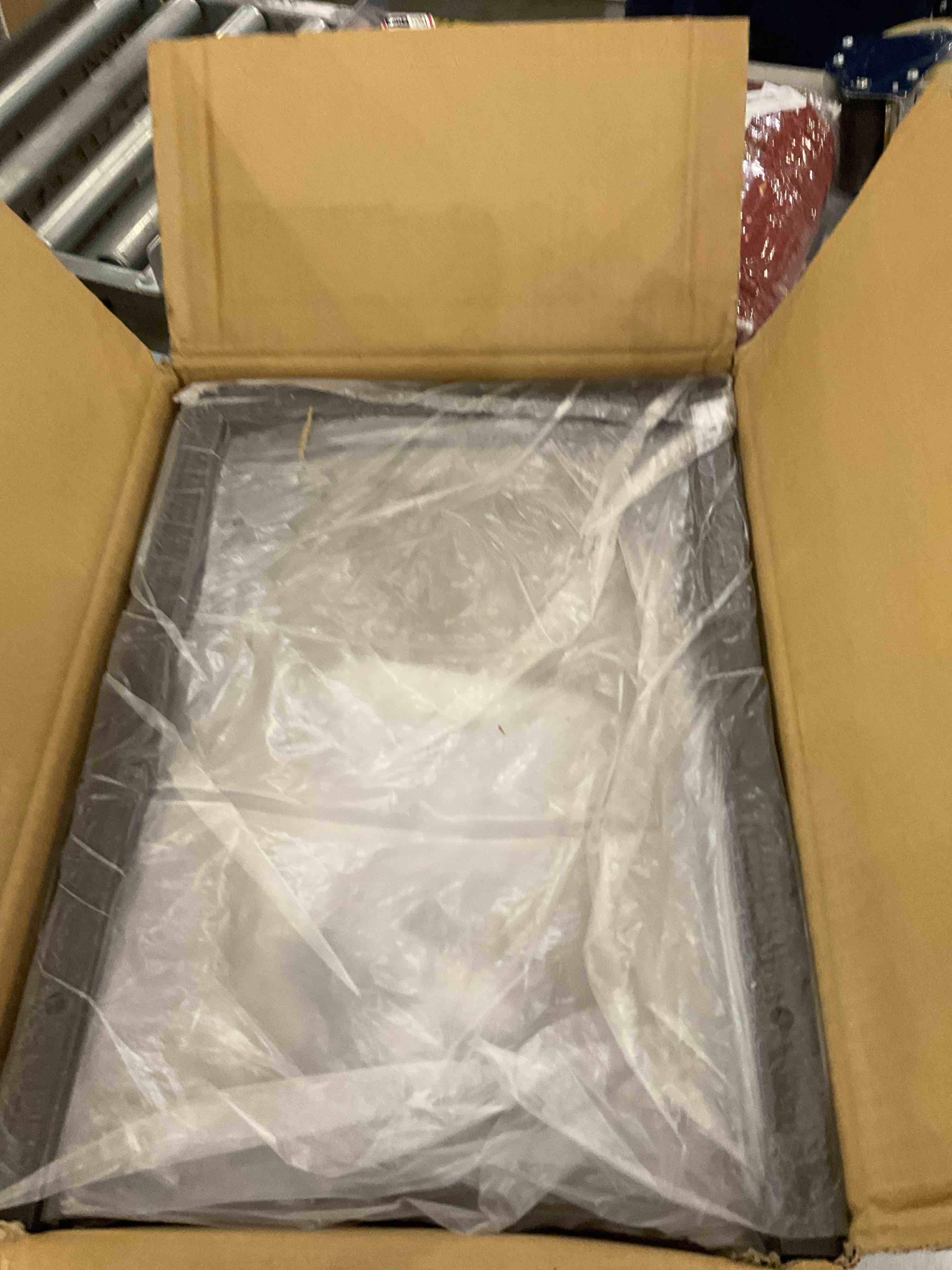 https://s3.amazonaws.com/lotting-images-prod/bidfta/EXS00942878_1703693165824.jpeg