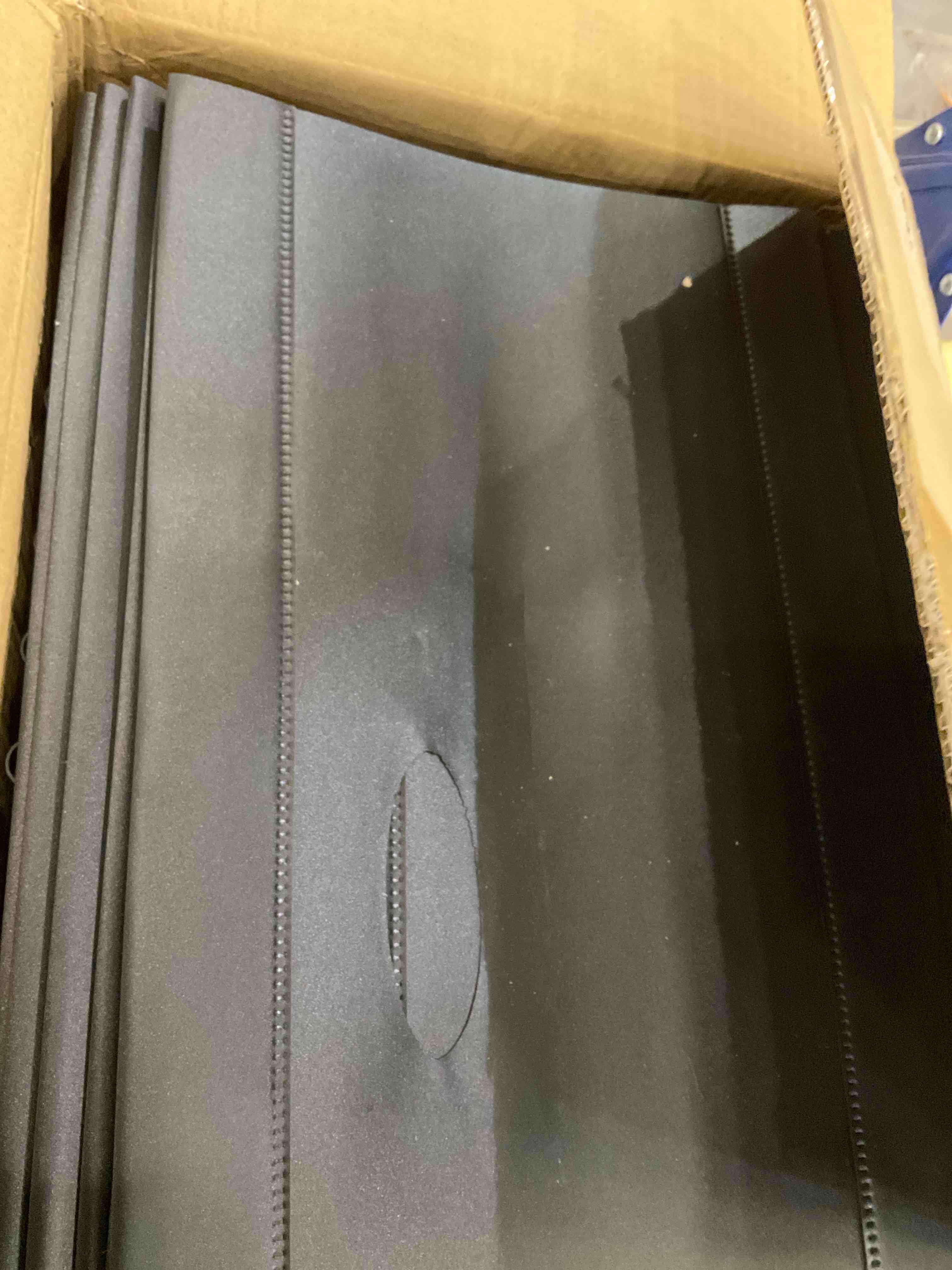 https://s3.amazonaws.com/lotting-images-prod/bidfta/EXS00942887_1703693932917.jpeg
