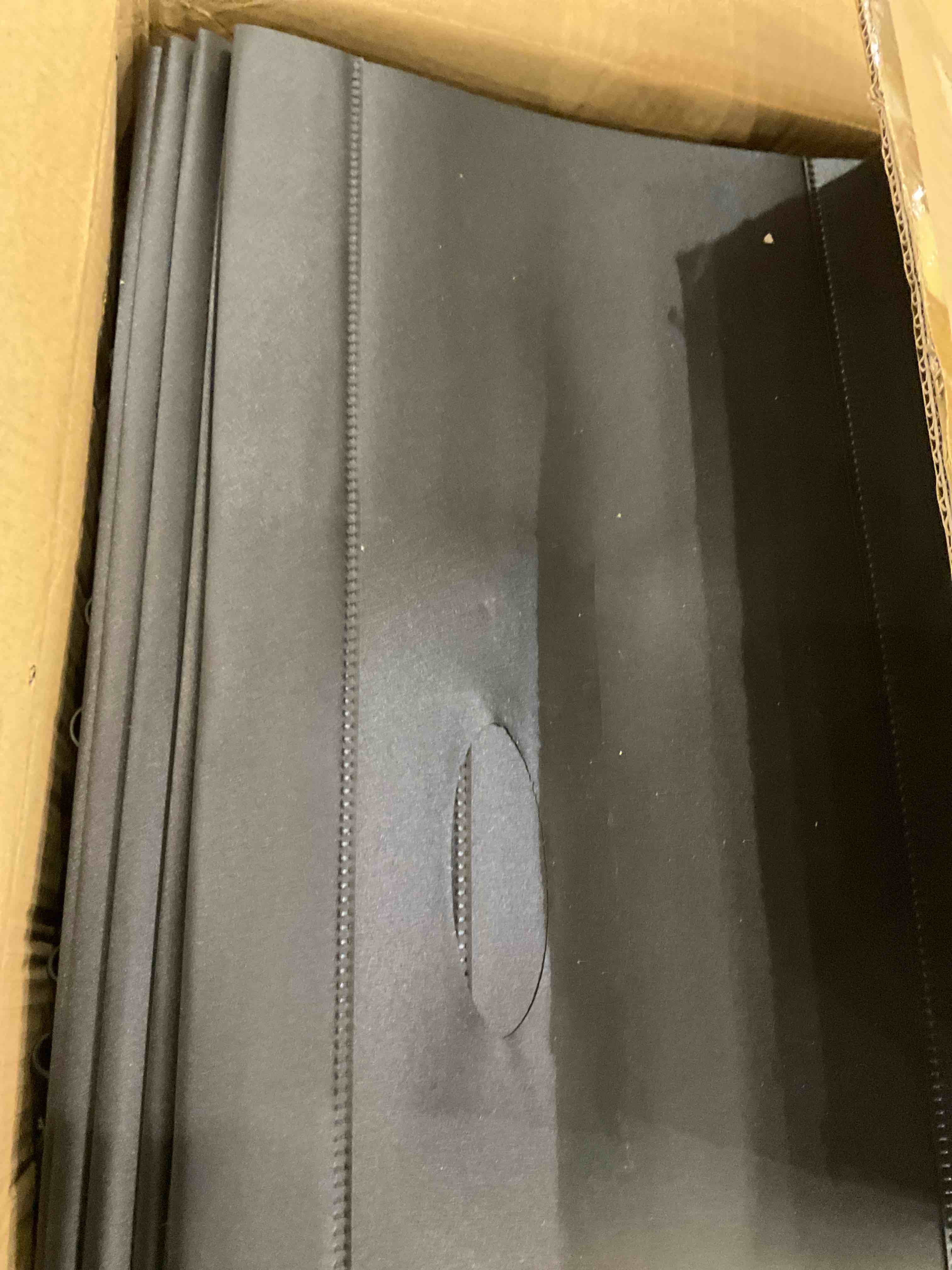 https://s3.amazonaws.com/lotting-images-prod/bidfta/EXS00942887_1703693934114.jpeg