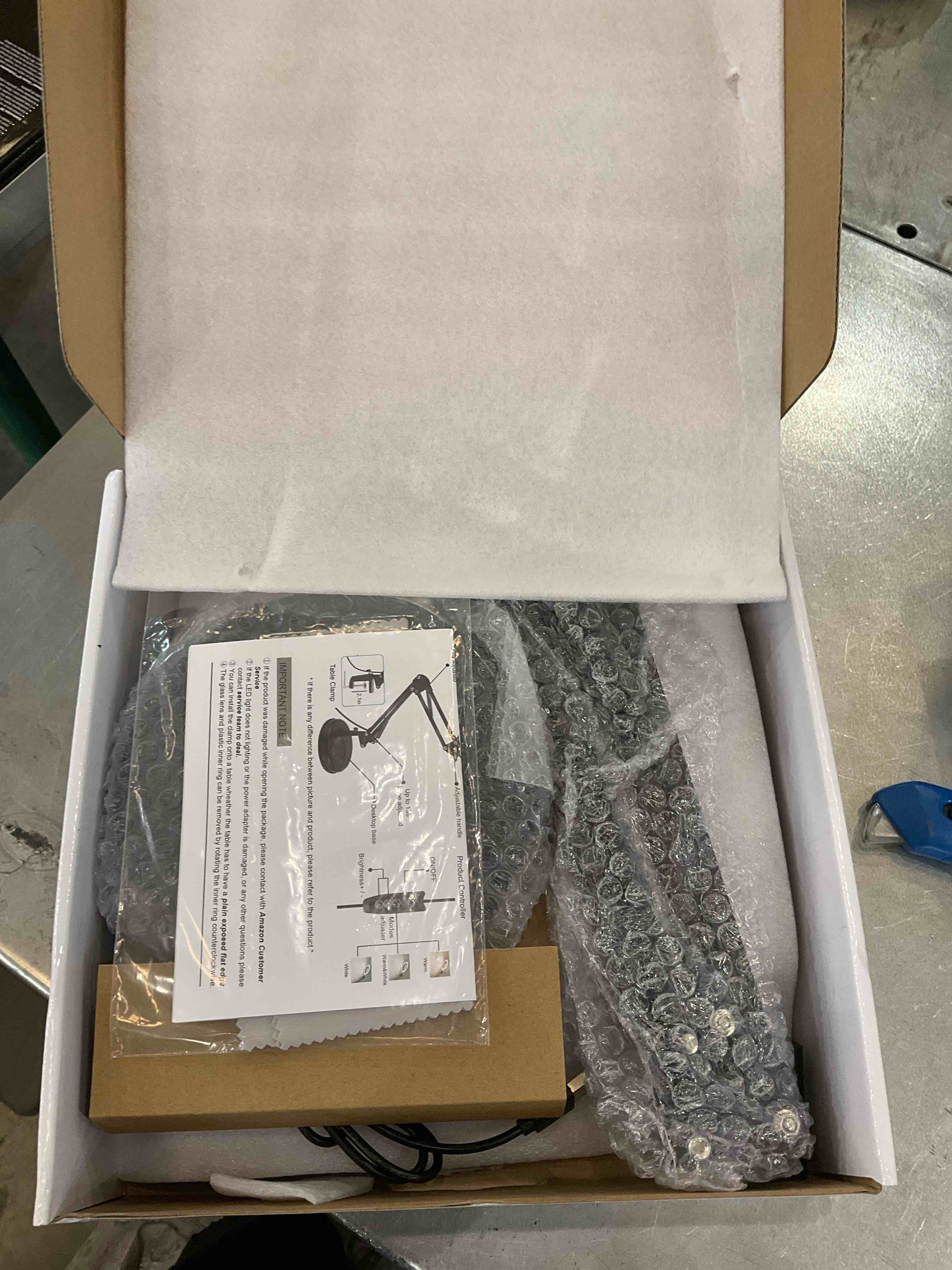 https://s3.amazonaws.com/lotting-images-prod/bidfta/EXS00942972_1703706845973.jpeg