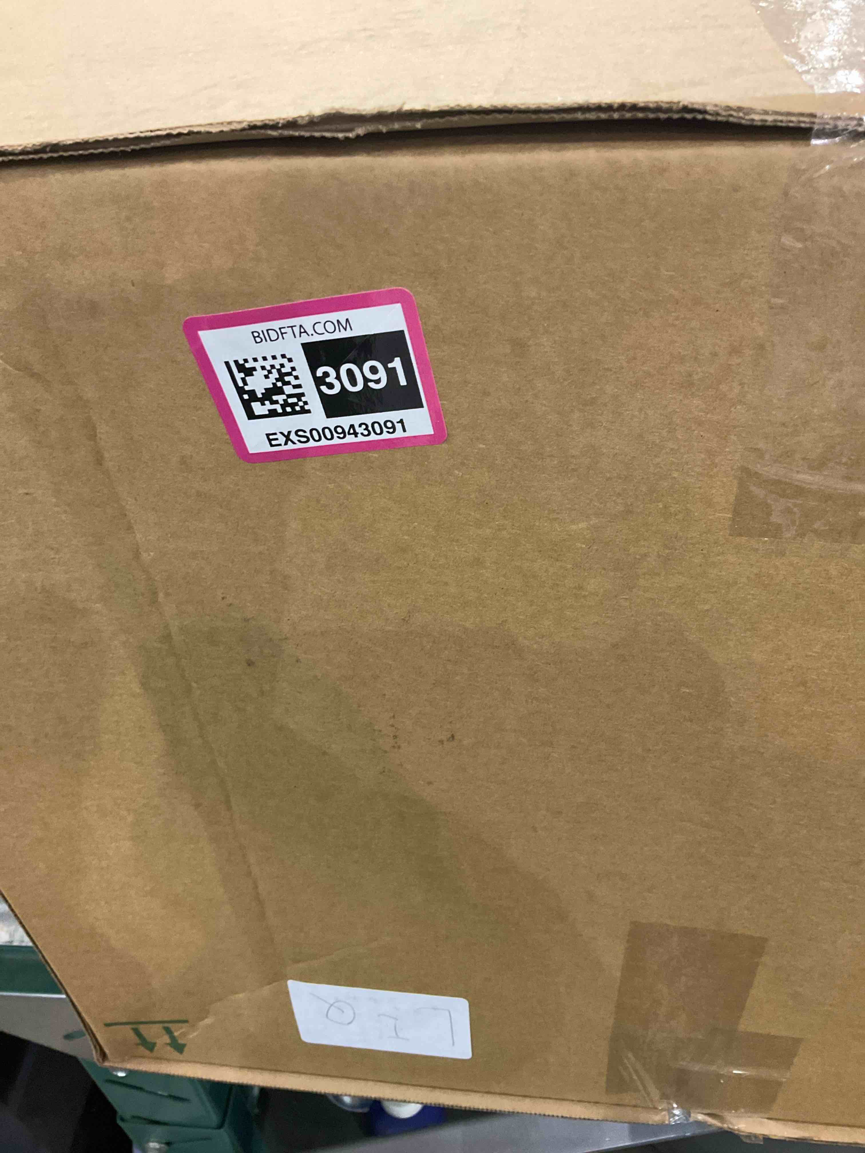 https://s3.amazonaws.com/lotting-images-prod/bidfta/EXS00943091_1702995820238.jpeg