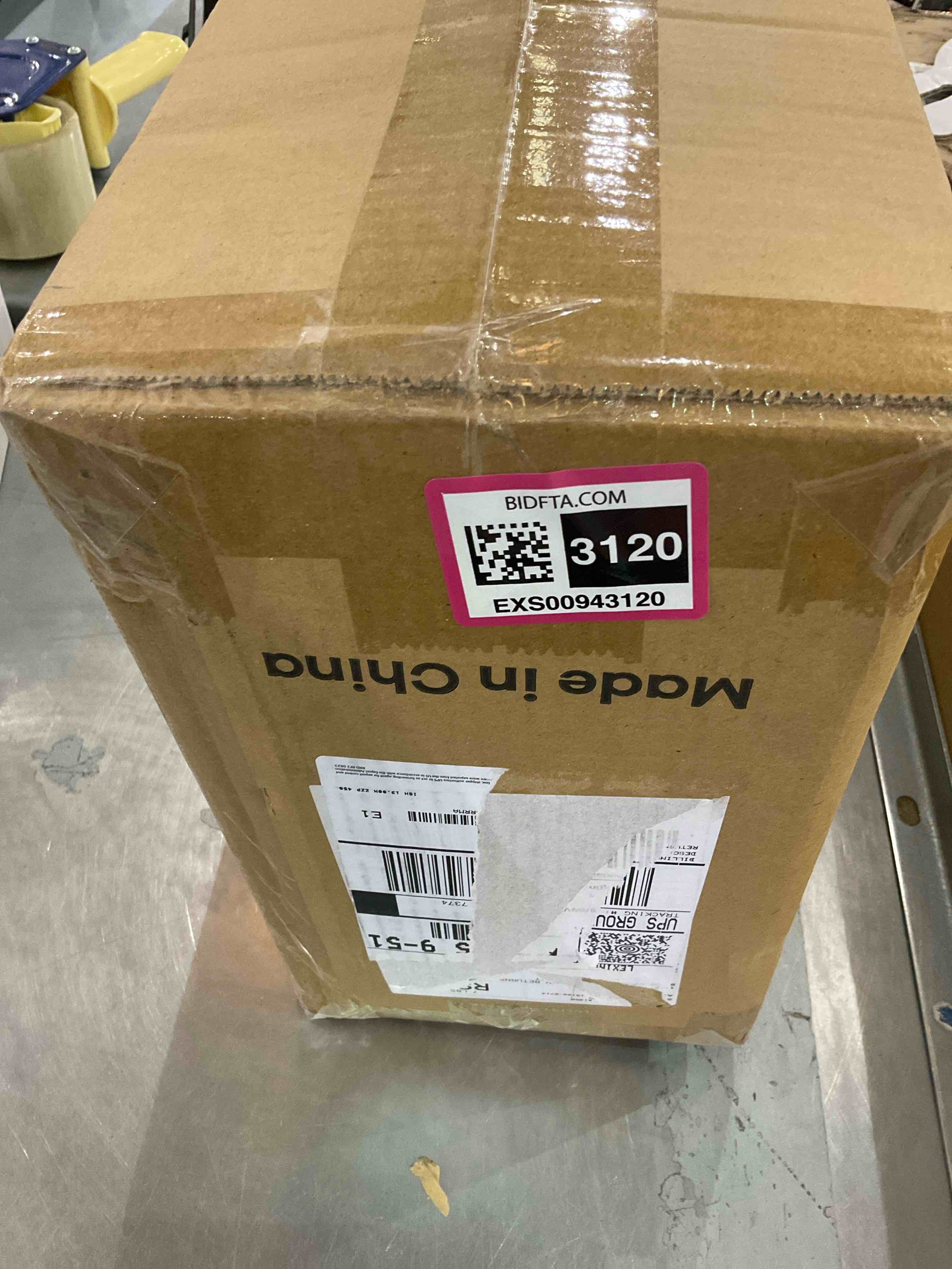https://s3.amazonaws.com/lotting-images-prod/bidfta/EXS00943120_1702998559901.jpeg