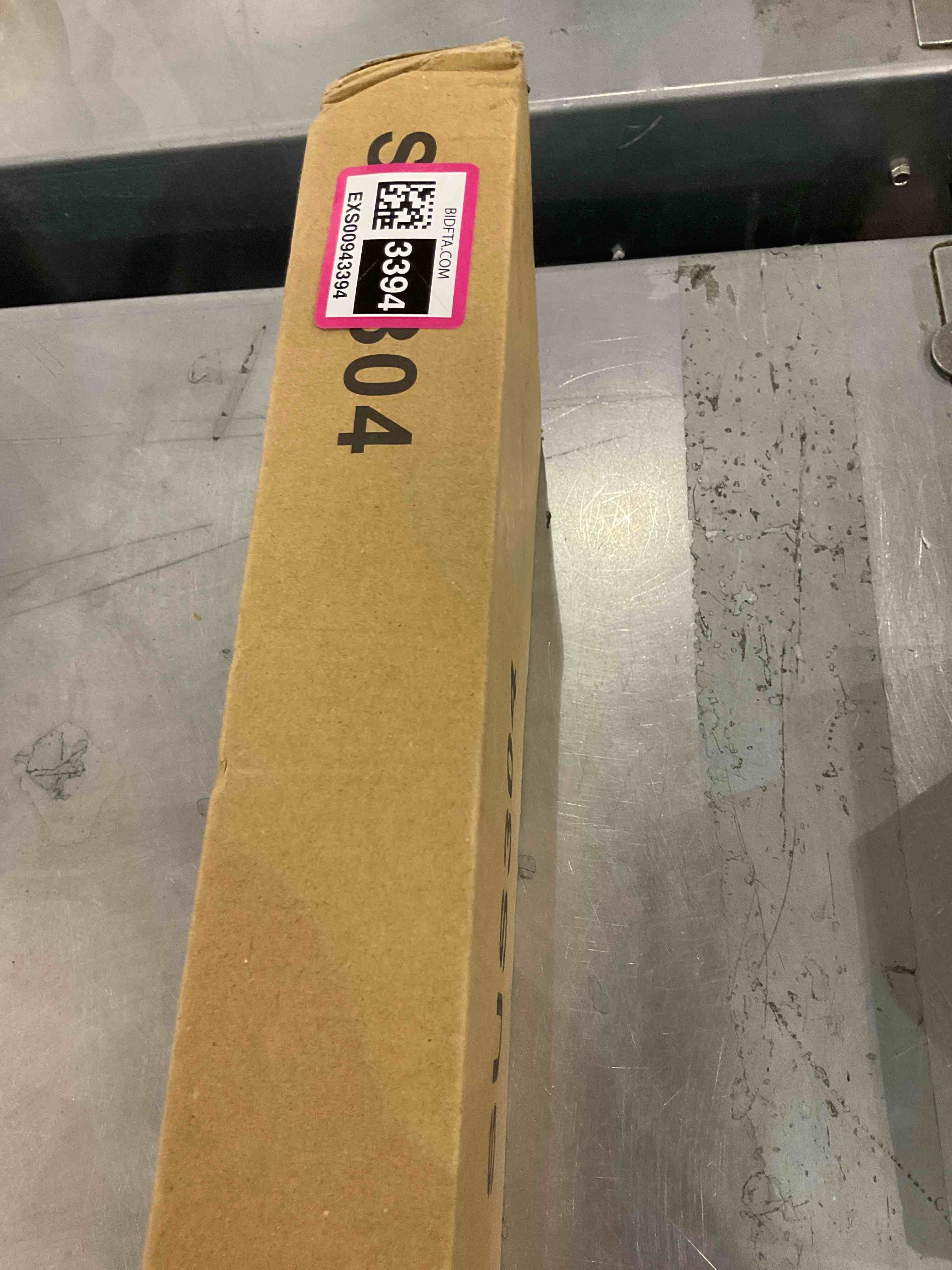 https://s3.amazonaws.com/lotting-images-prod/bidfta/EXS00943394_1703164560672.jpeg