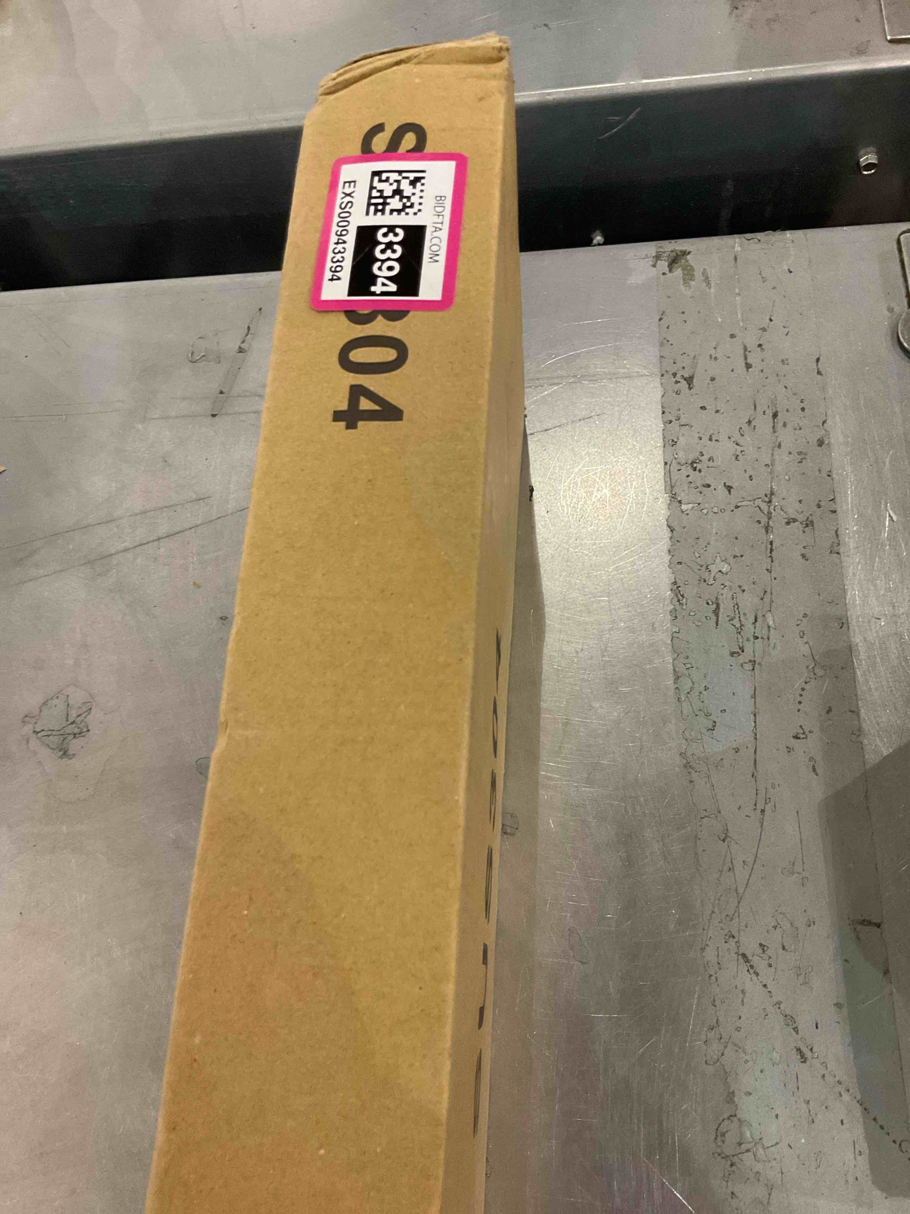 https://s3.amazonaws.com/lotting-images-prod/bidfta/EXS00943394_1703164561793.jpeg