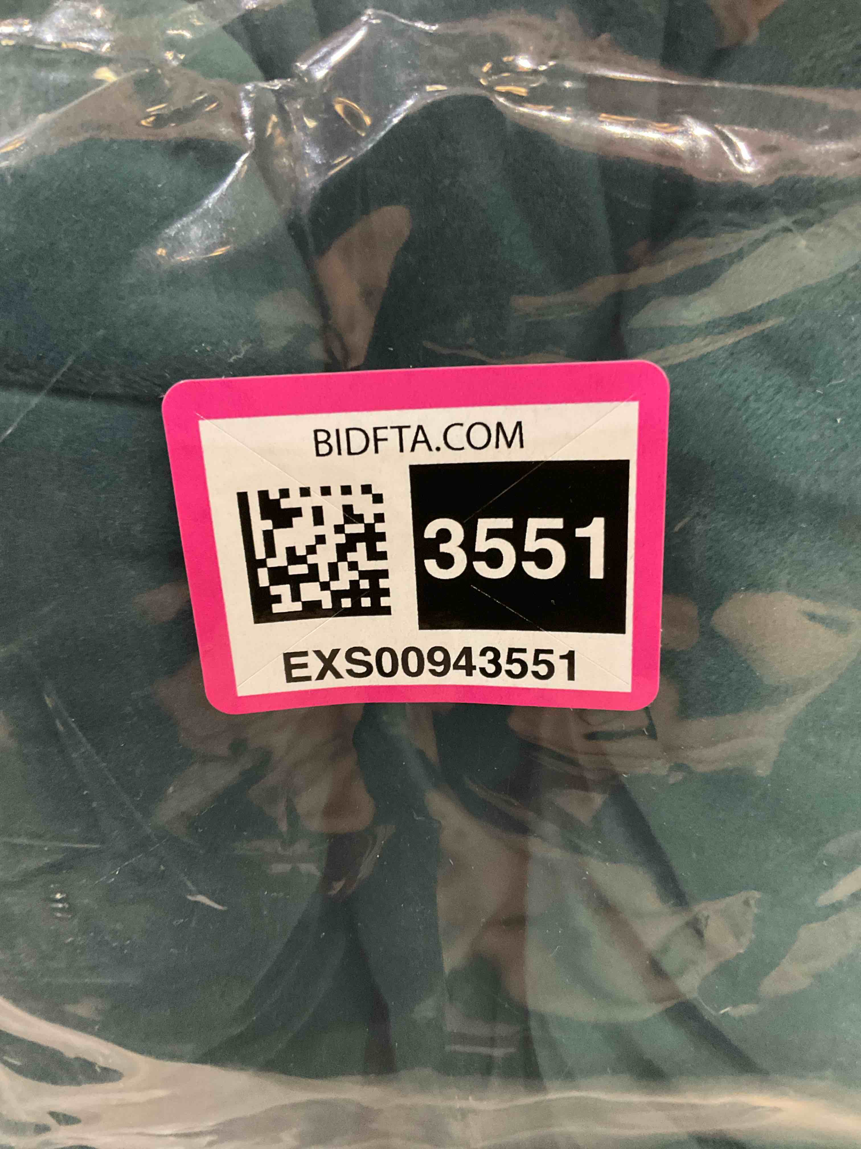 https://s3.amazonaws.com/lotting-images-prod/bidfta/EXS00943551_1703173746397.jpeg