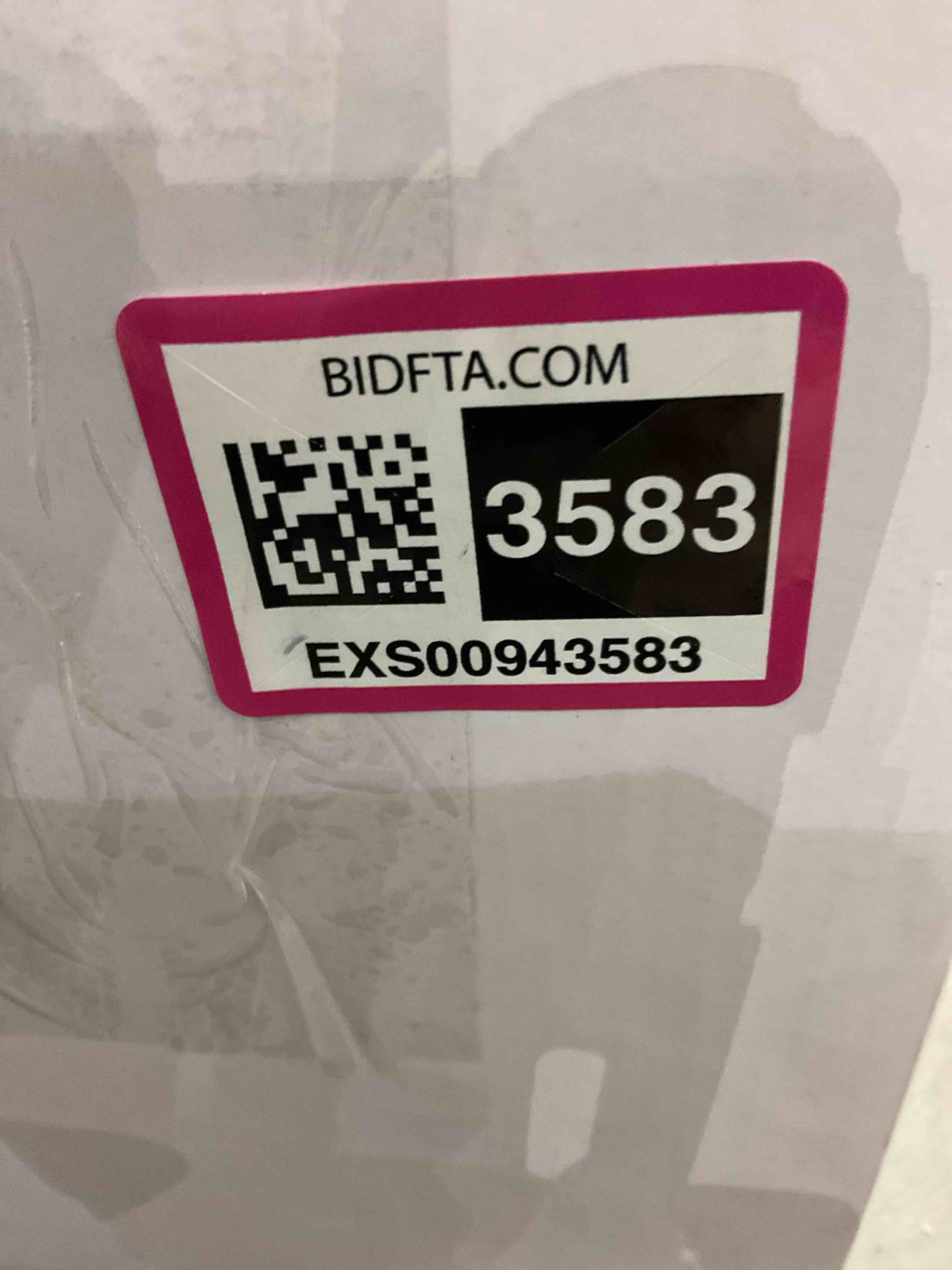 https://s3.amazonaws.com/lotting-images-prod/bidfta/EXS00943583_1703181180514.jpeg