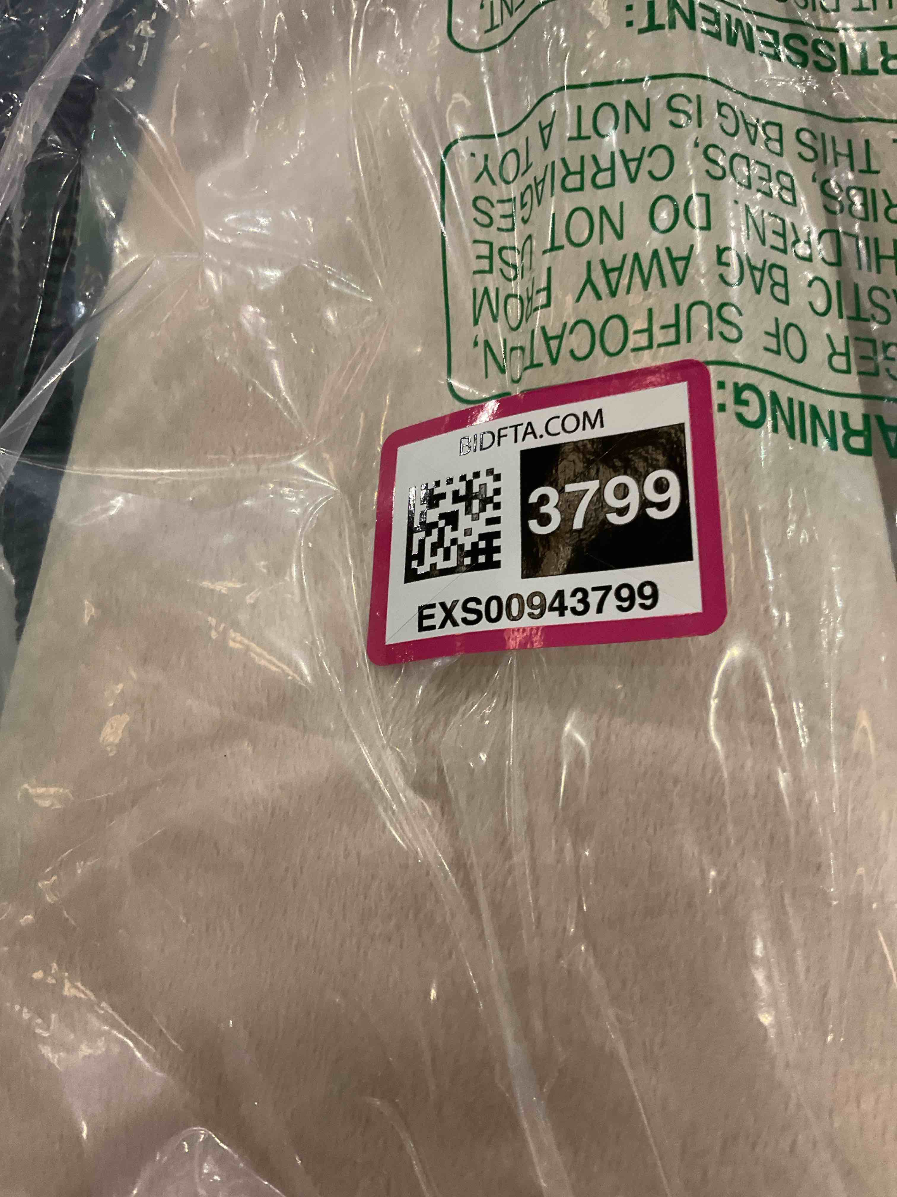 https://s3.amazonaws.com/lotting-images-prod/bidfta/EXS00943799_1703692777326.jpeg