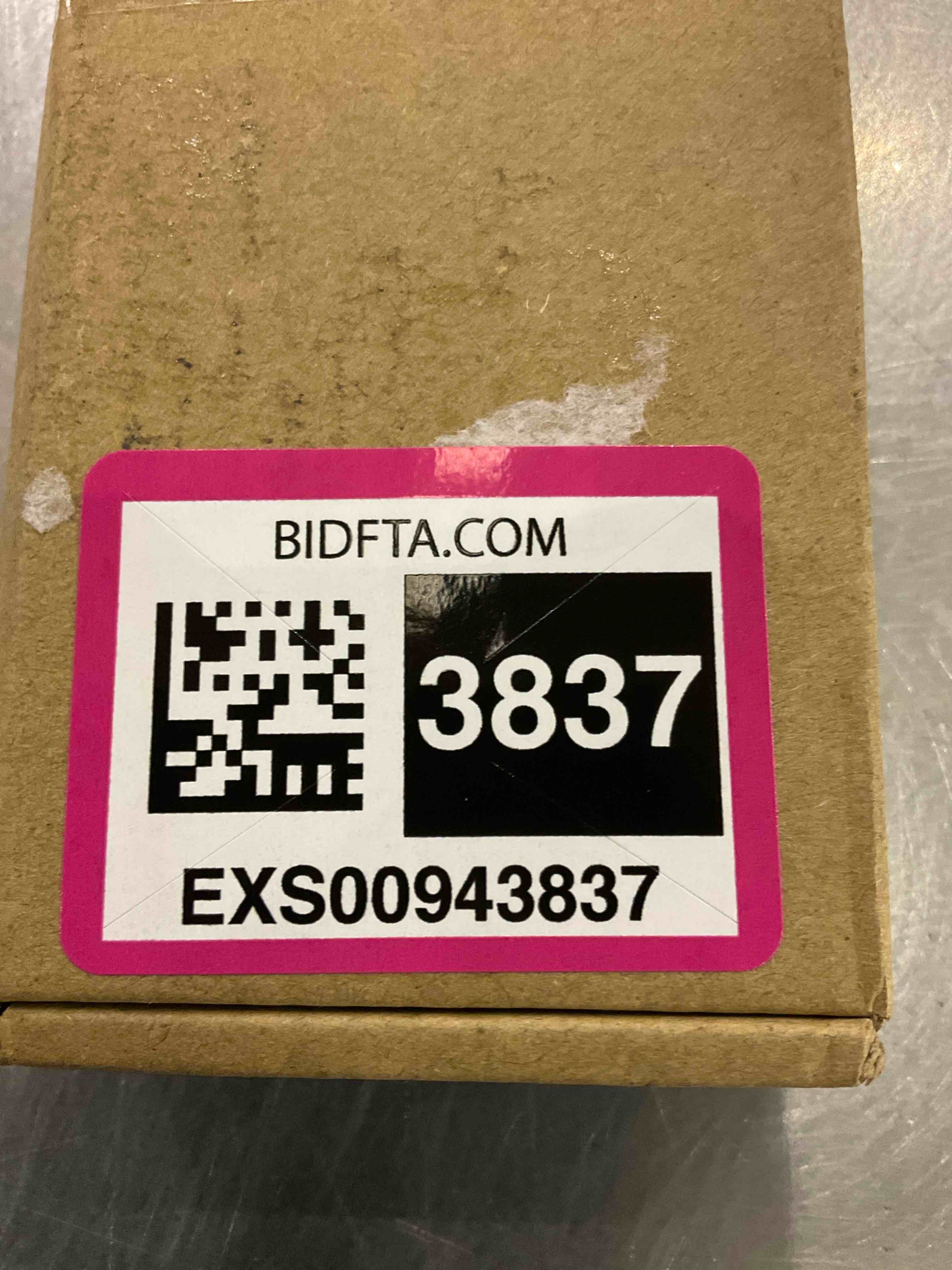 https://s3.amazonaws.com/lotting-images-prod/bidfta/EXS00943837_1703699655137.jpeg