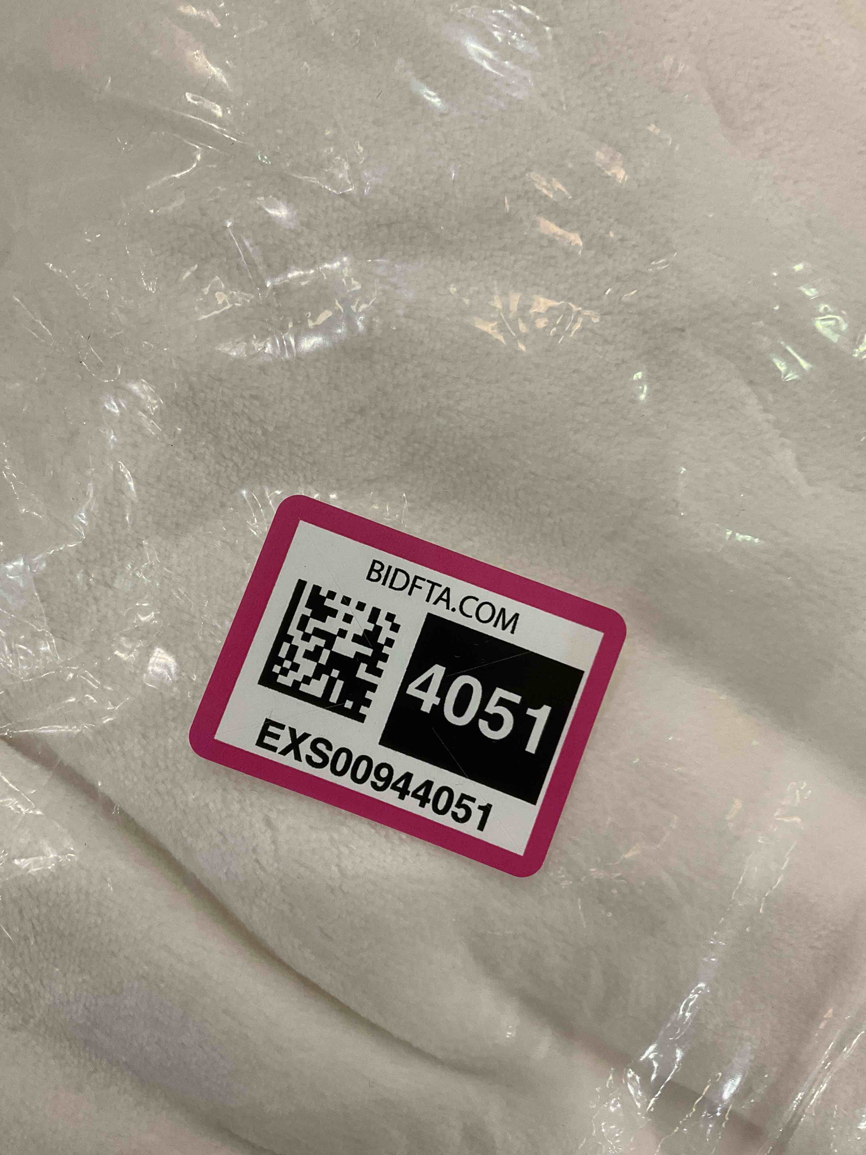 https://s3.amazonaws.com/lotting-images-prod/bidfta/EXS00944051_1702917835105.jpeg