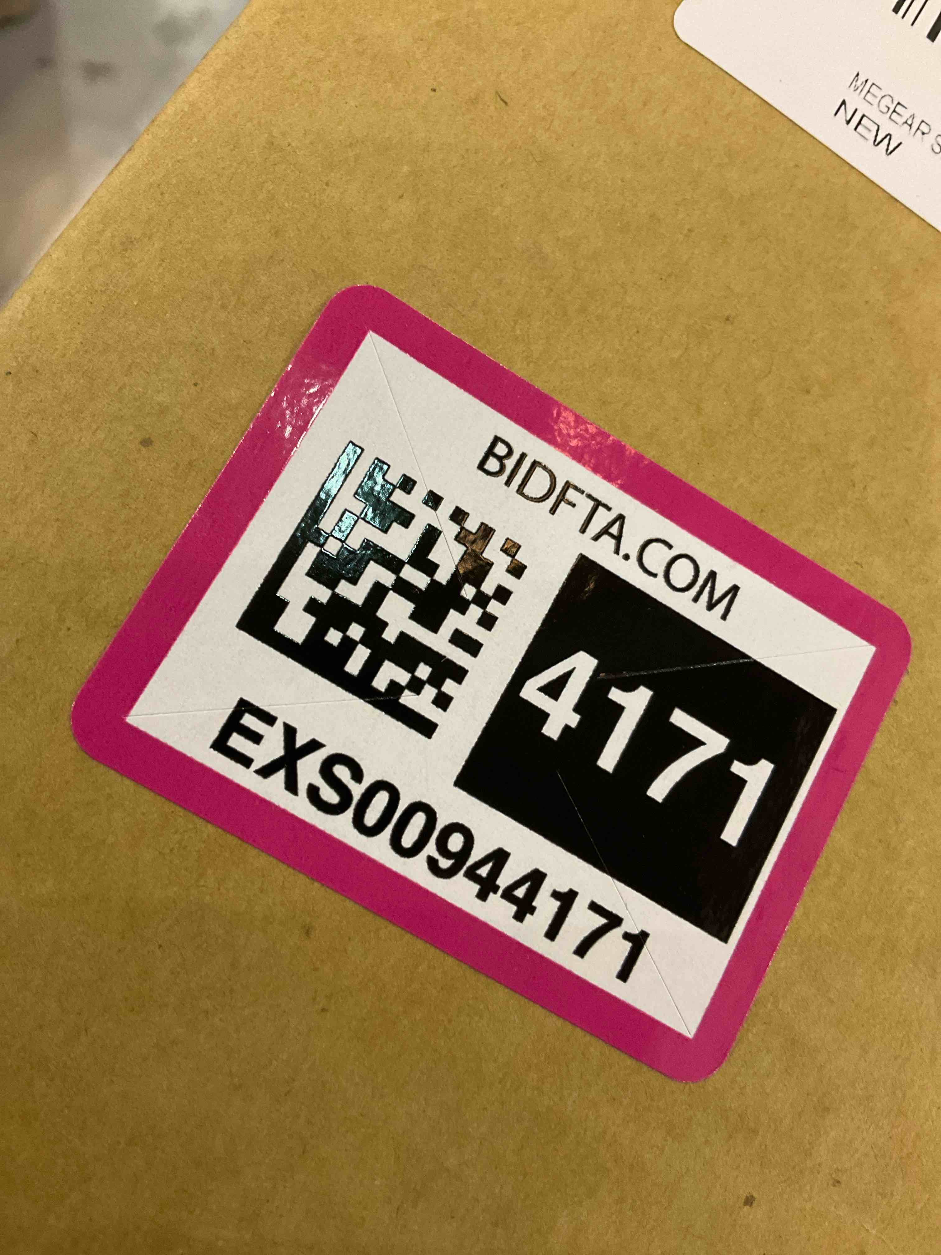 https://s3.amazonaws.com/lotting-images-prod/bidfta/EXS00944171_1703004777285.jpeg