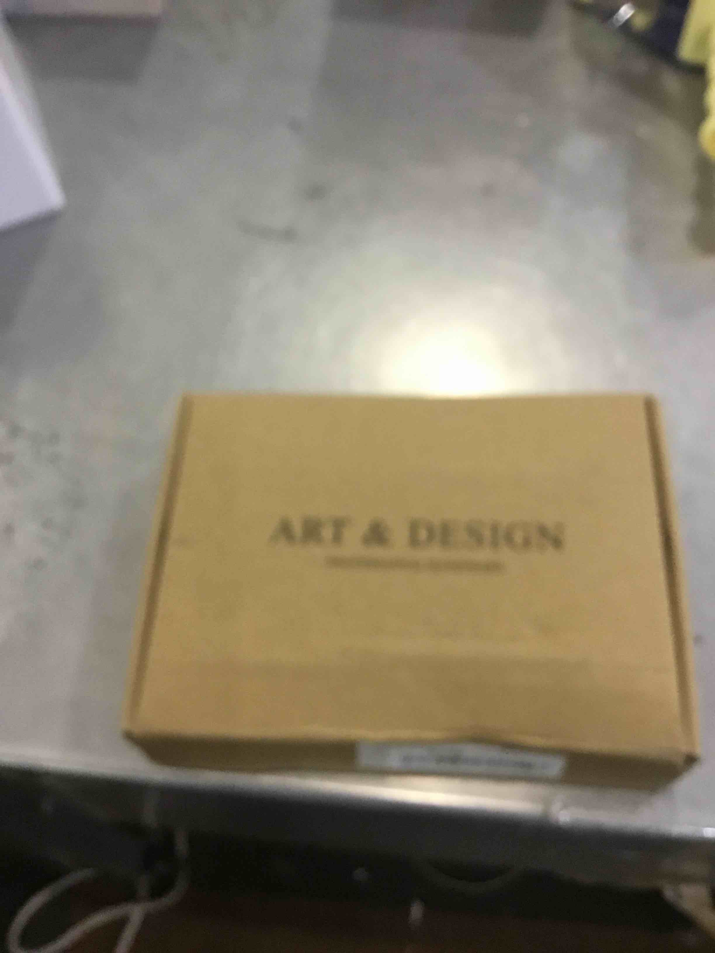 https://s3.amazonaws.com/lotting-images-prod/bidfta/EXS00944614_1702991787748.jpeg