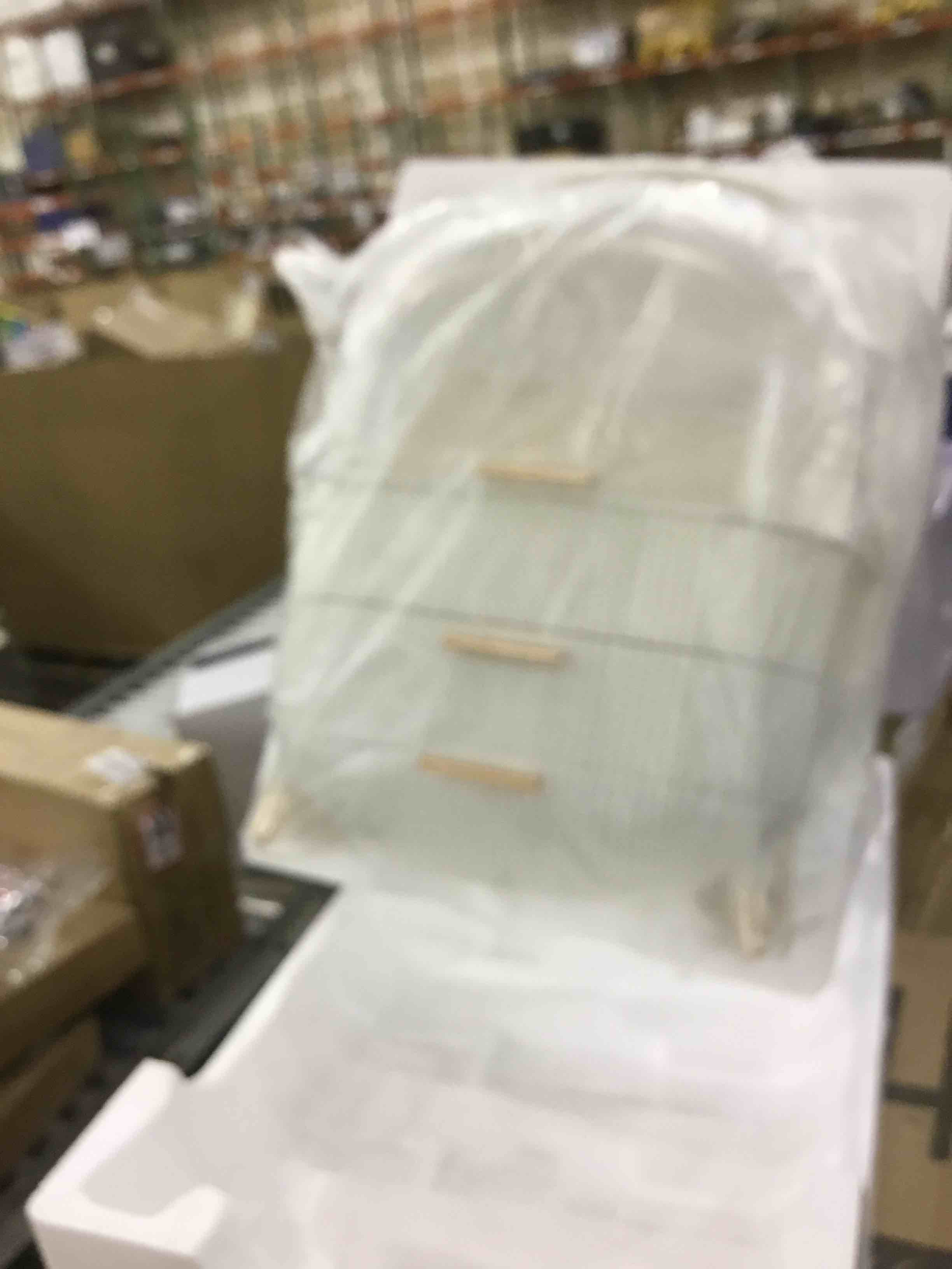 https://s3.amazonaws.com/lotting-images-prod/bidfta/EXS00944747_1703016072817.jpeg