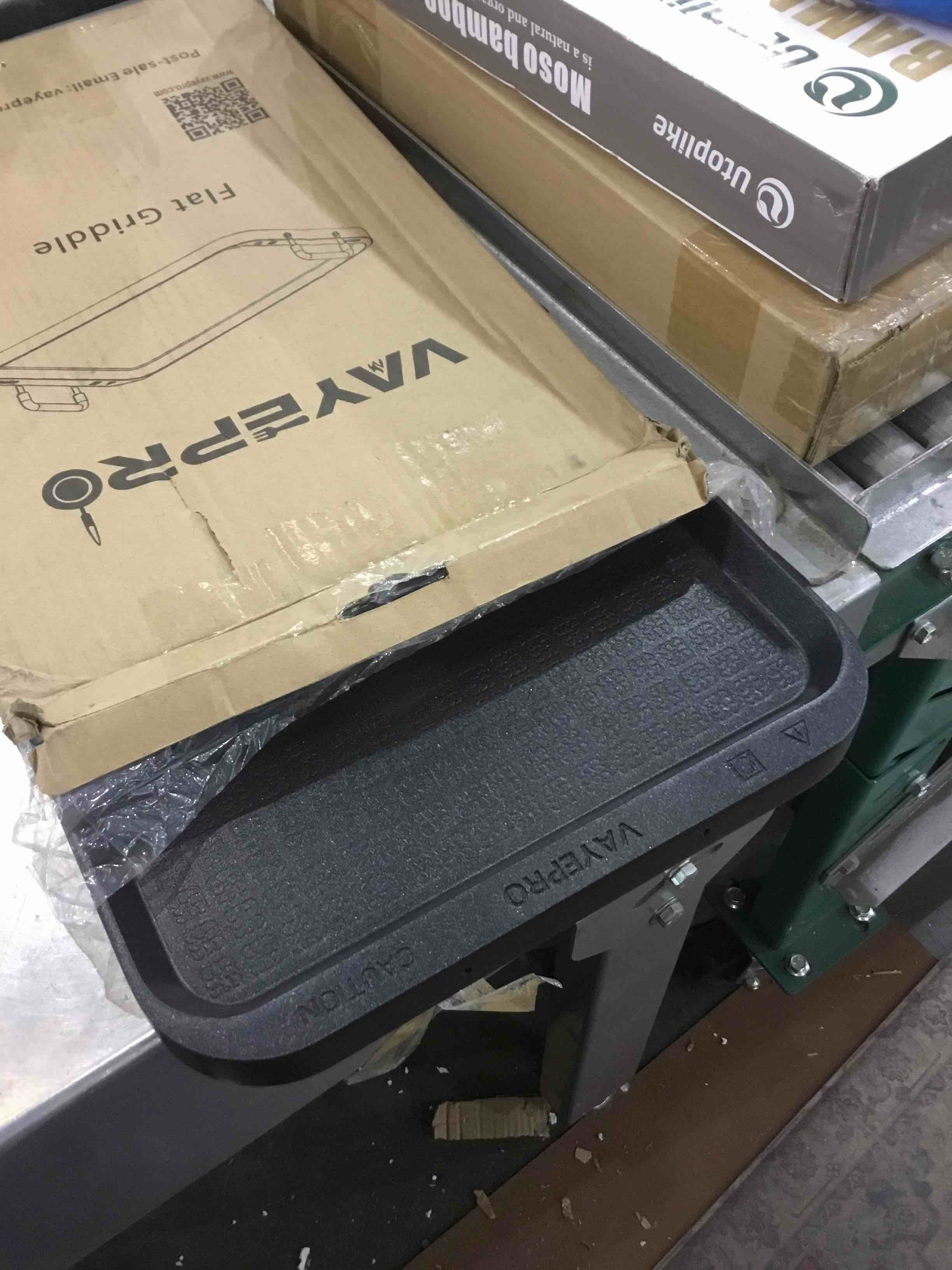 https://s3.amazonaws.com/lotting-images-prod/bidfta/EXS00944749_1703016791651.jpeg