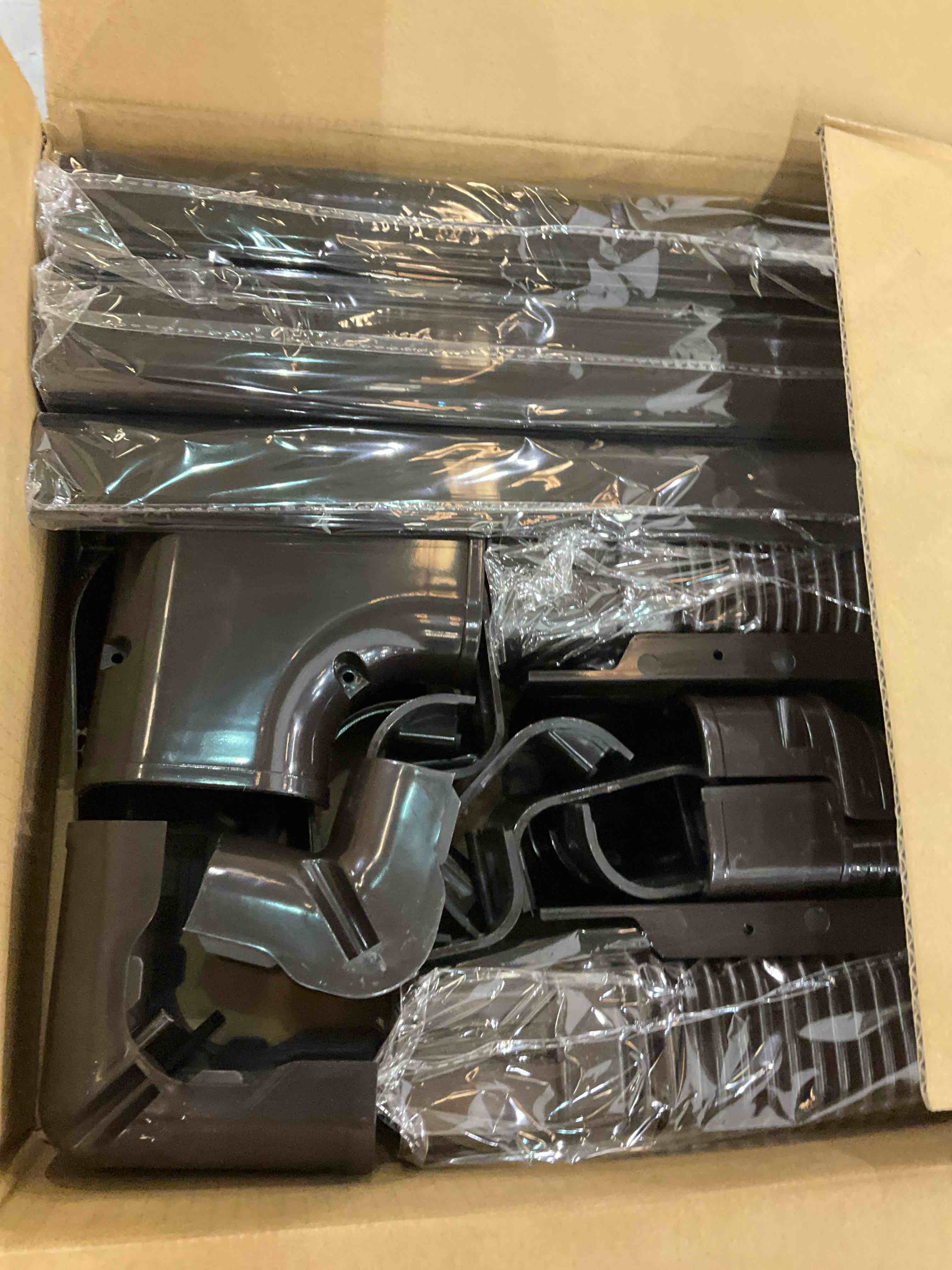https://s3.amazonaws.com/lotting-images-prod/bidfta/EXS00945096_1704479202418.jpeg