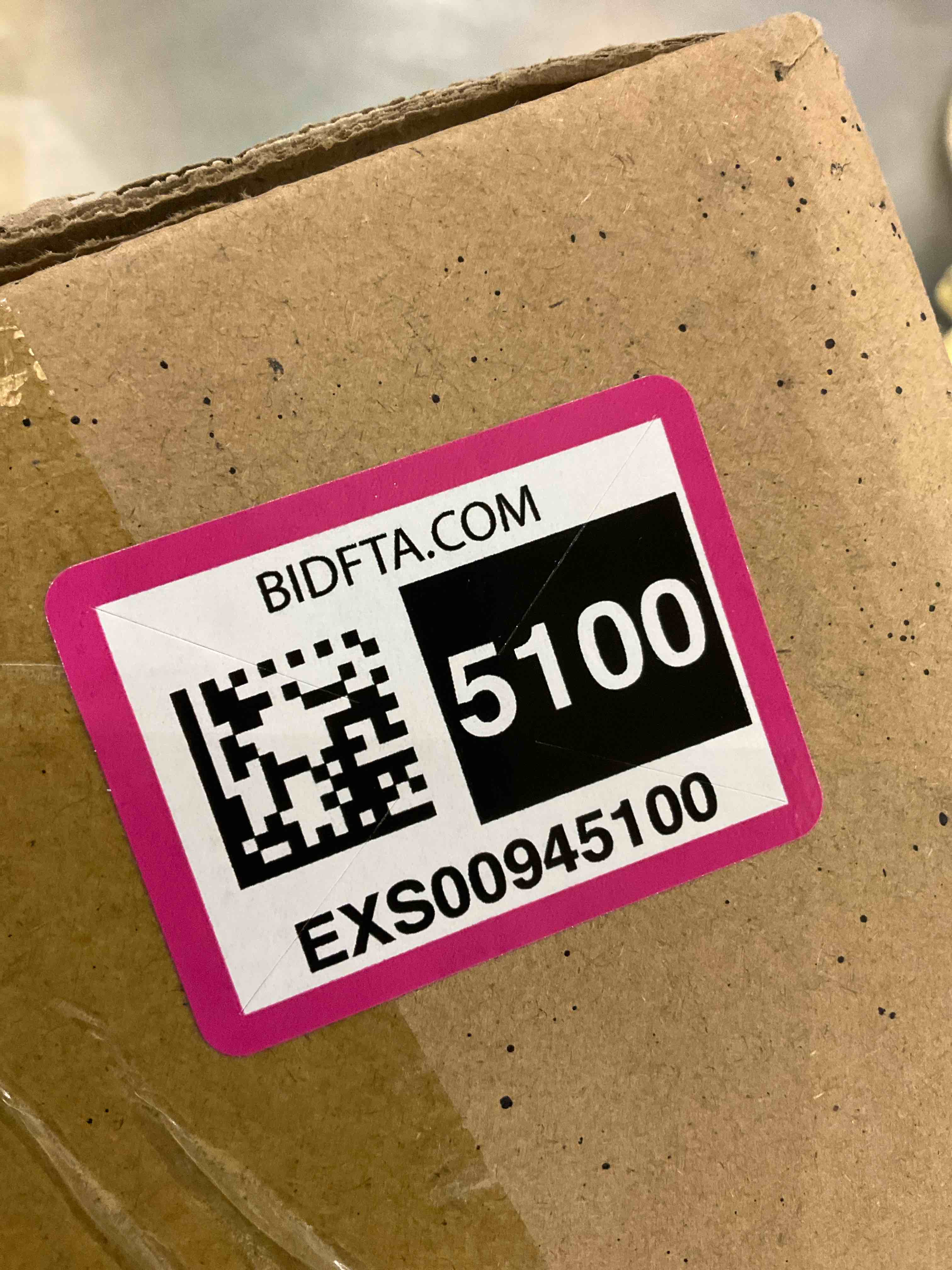 https://s3.amazonaws.com/lotting-images-prod/bidfta/EXS00945100_1704479762658.jpeg