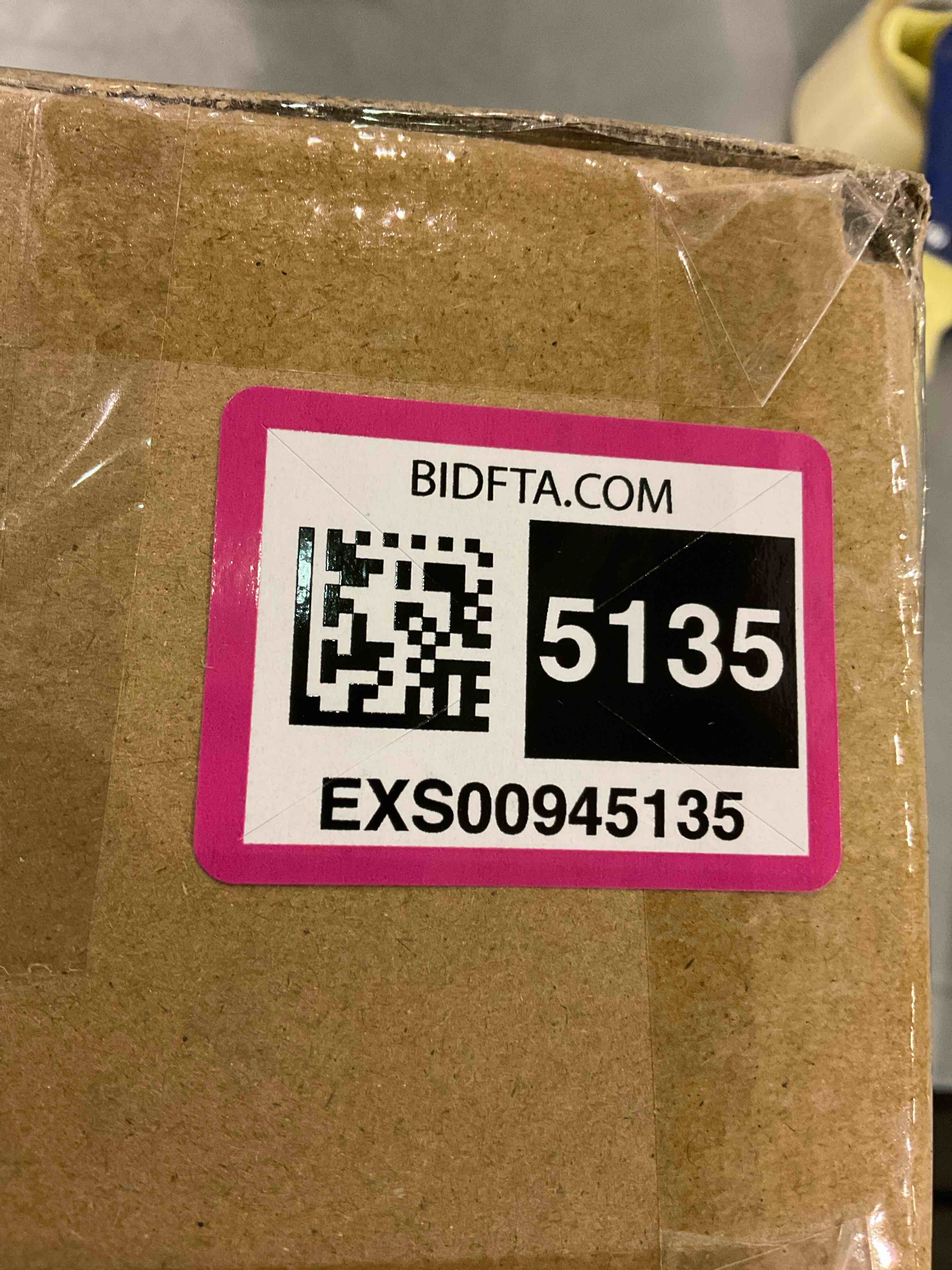 https://s3.amazonaws.com/lotting-images-prod/bidfta/EXS00945135_1704716654238.jpeg
