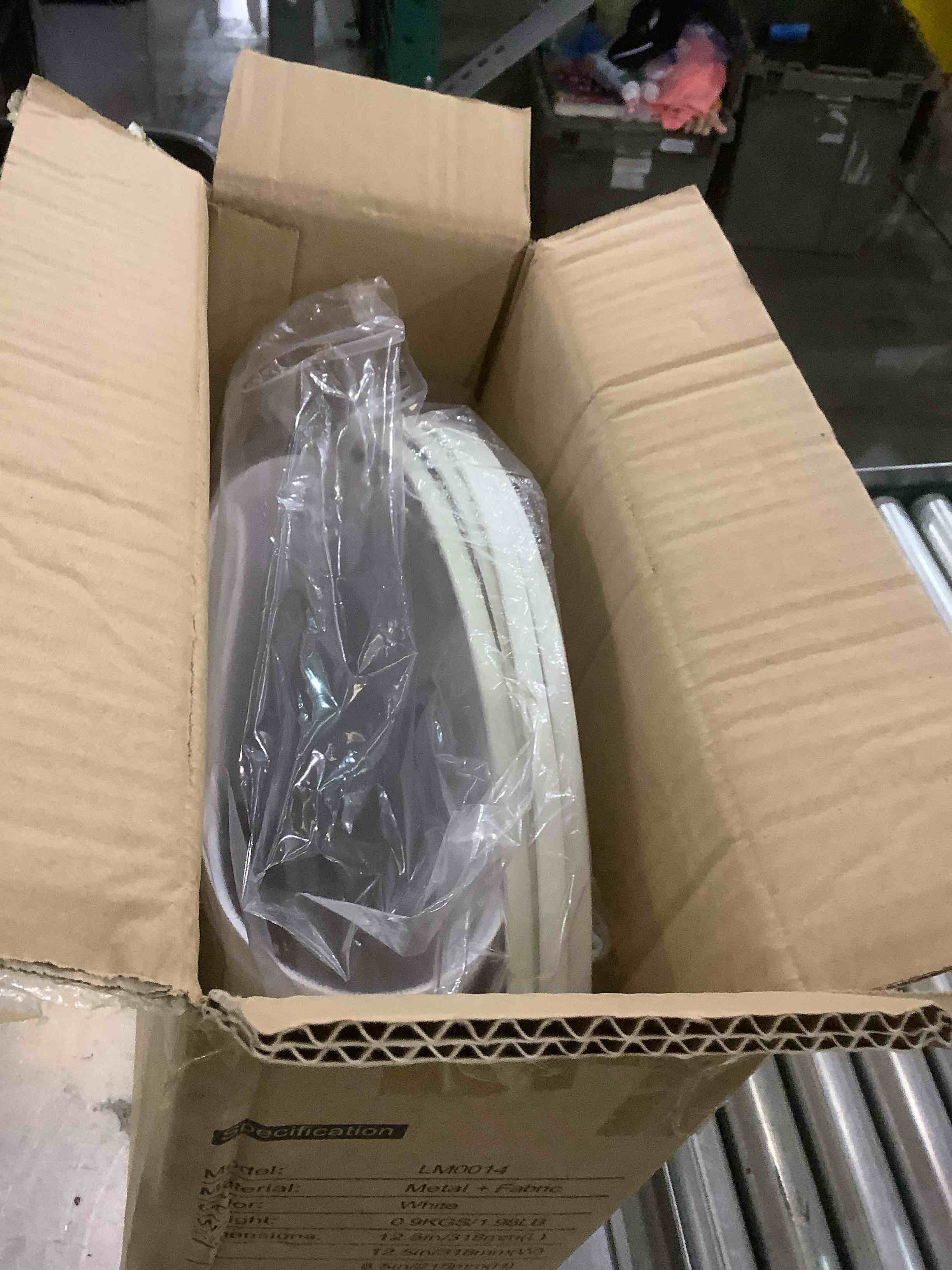 https://s3.amazonaws.com/lotting-images-prod/bidfta/EXS00946406_1703184804177.jpeg