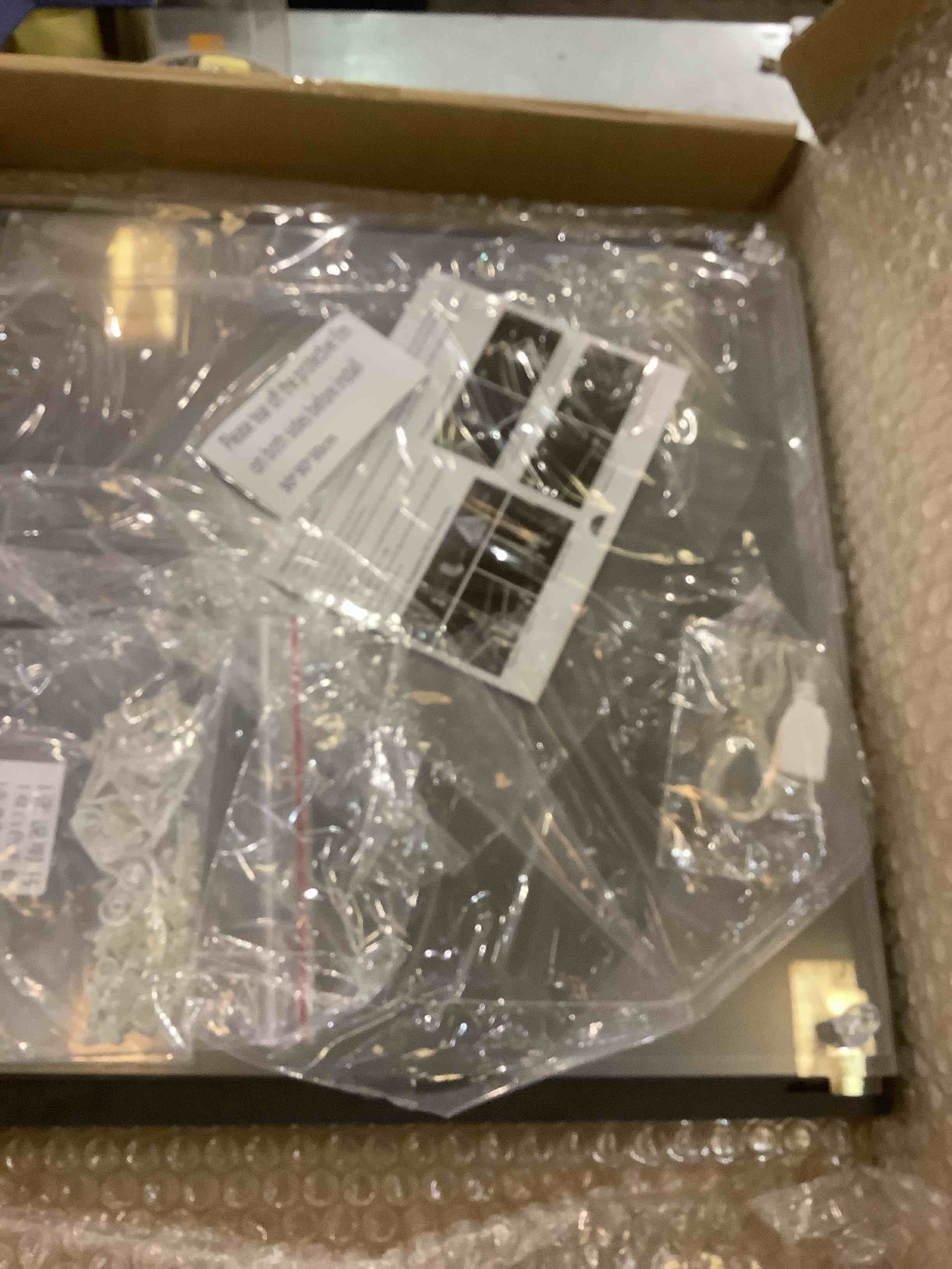 https://s3.amazonaws.com/lotting-images-prod/bidfta/EXS00946407_1703184879951.jpeg