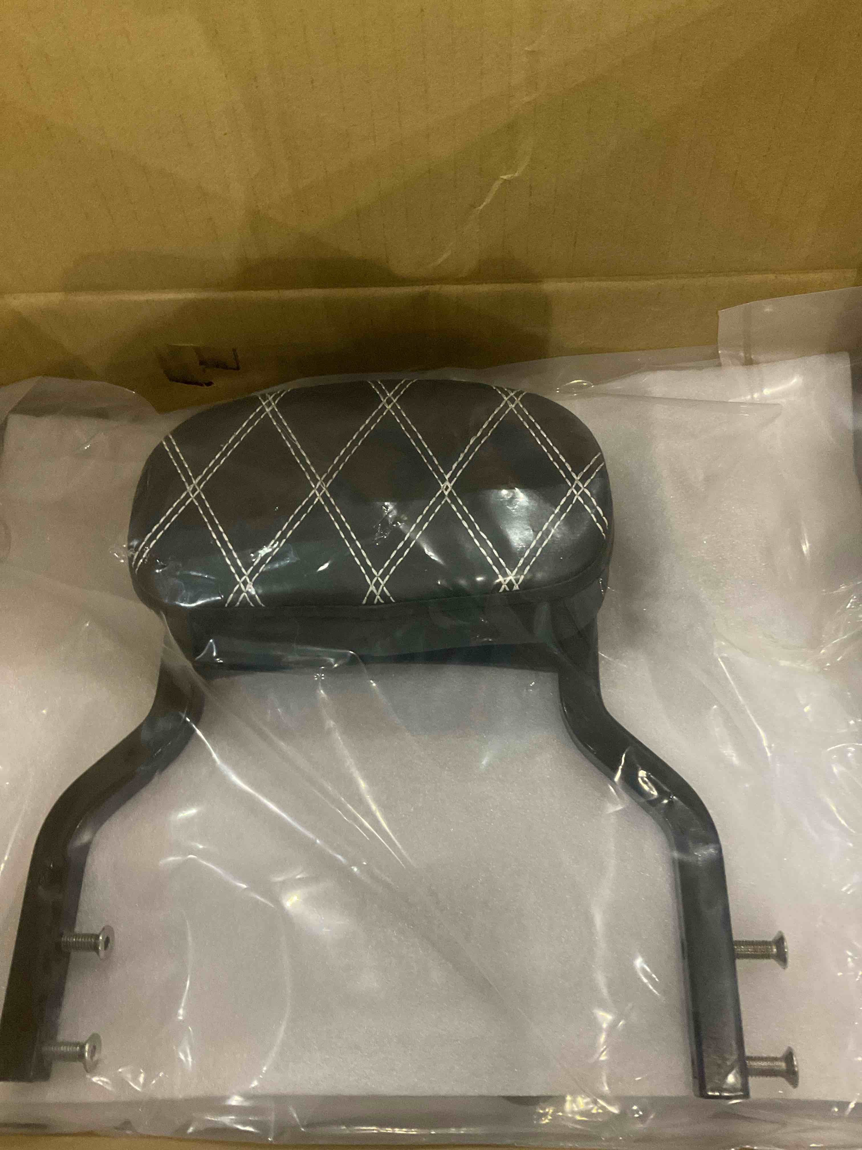https://s3.amazonaws.com/lotting-images-prod/bidfta/EXS00946674_1703162565609.jpeg