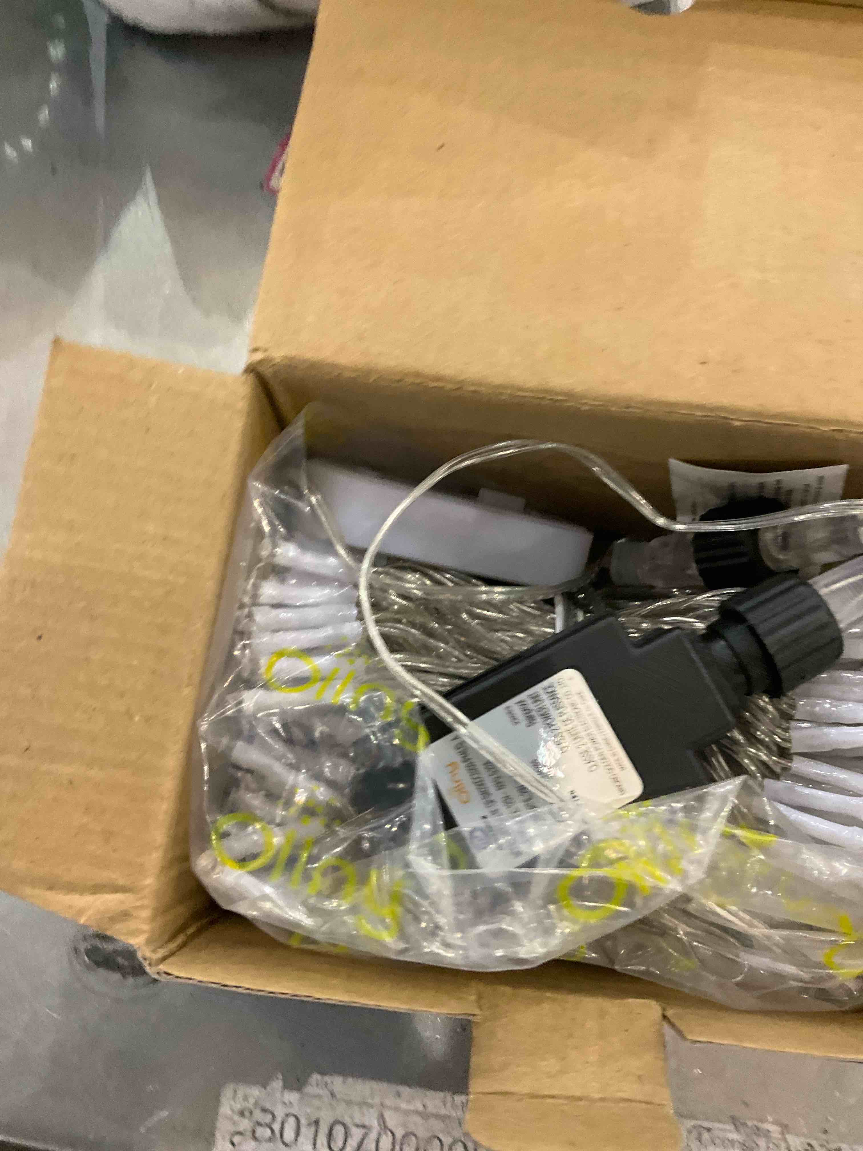 https://s3.amazonaws.com/lotting-images-prod/bidfta/EXS00946727_1703171961814.jpeg