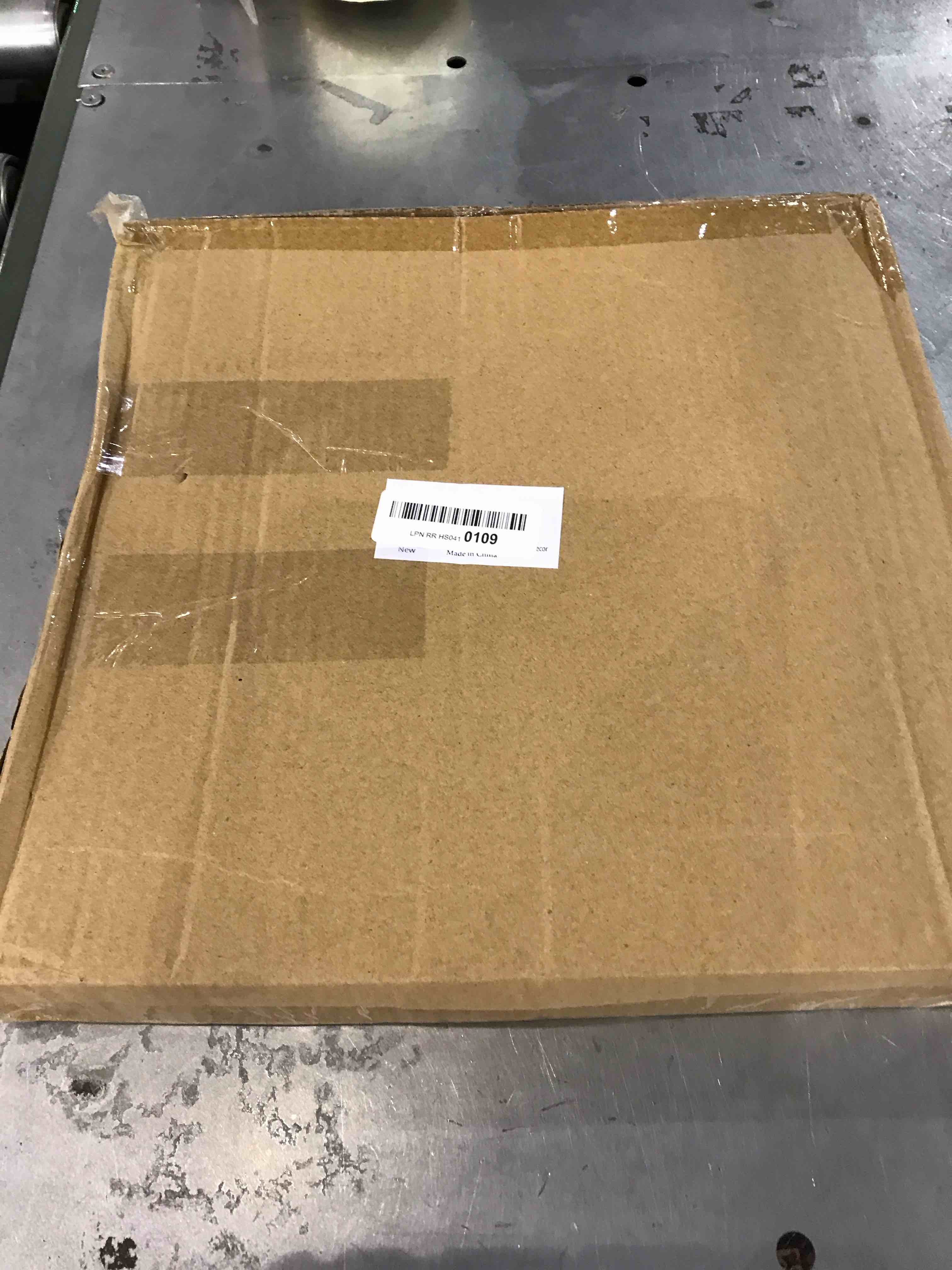 https://s3.amazonaws.com/lotting-images-prod/bidfta/EXS00947461_1704457374931.jpeg