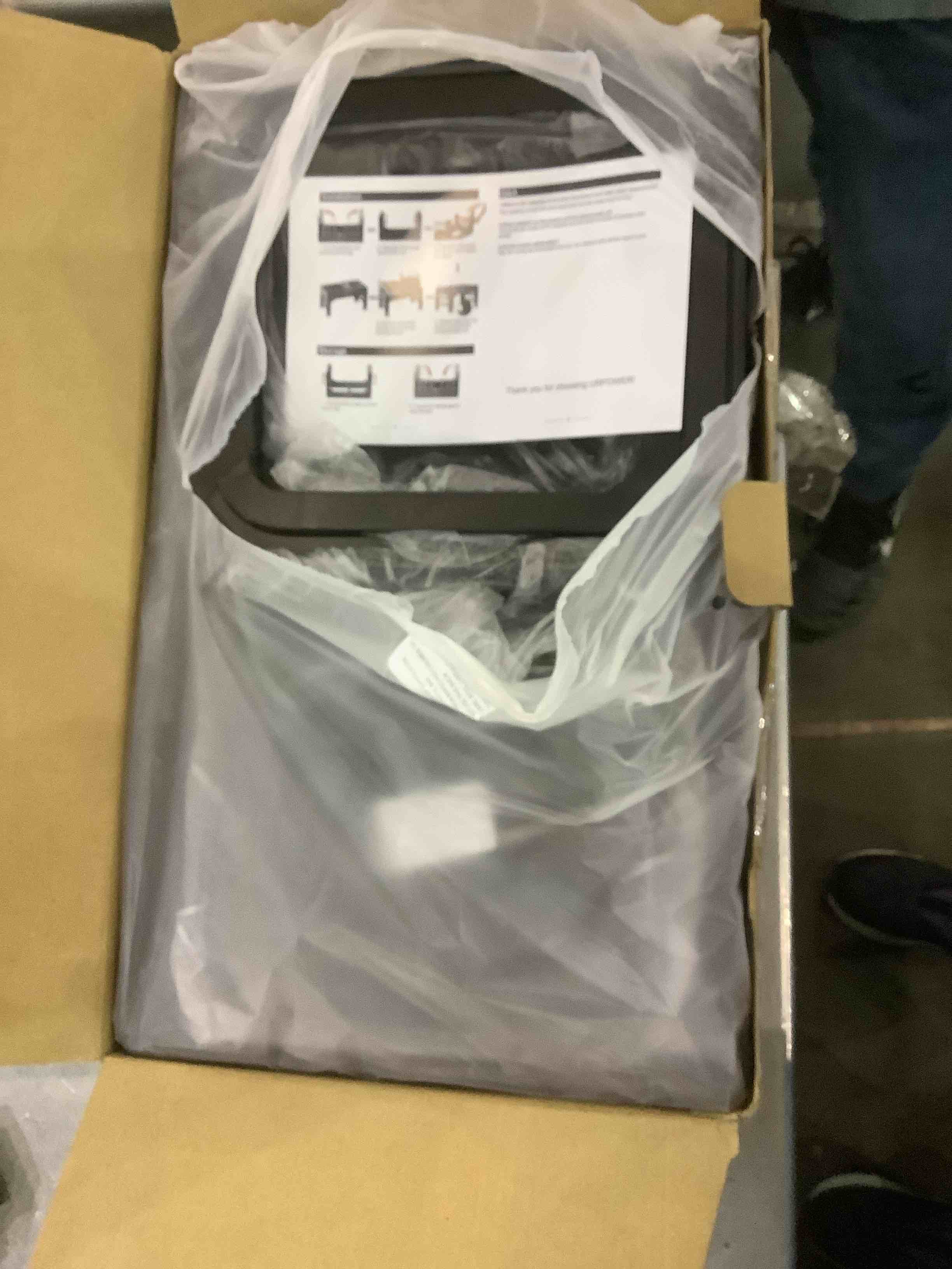 https://s3.amazonaws.com/lotting-images-prod/bidfta/EXS00947541_1704979298383.jpeg