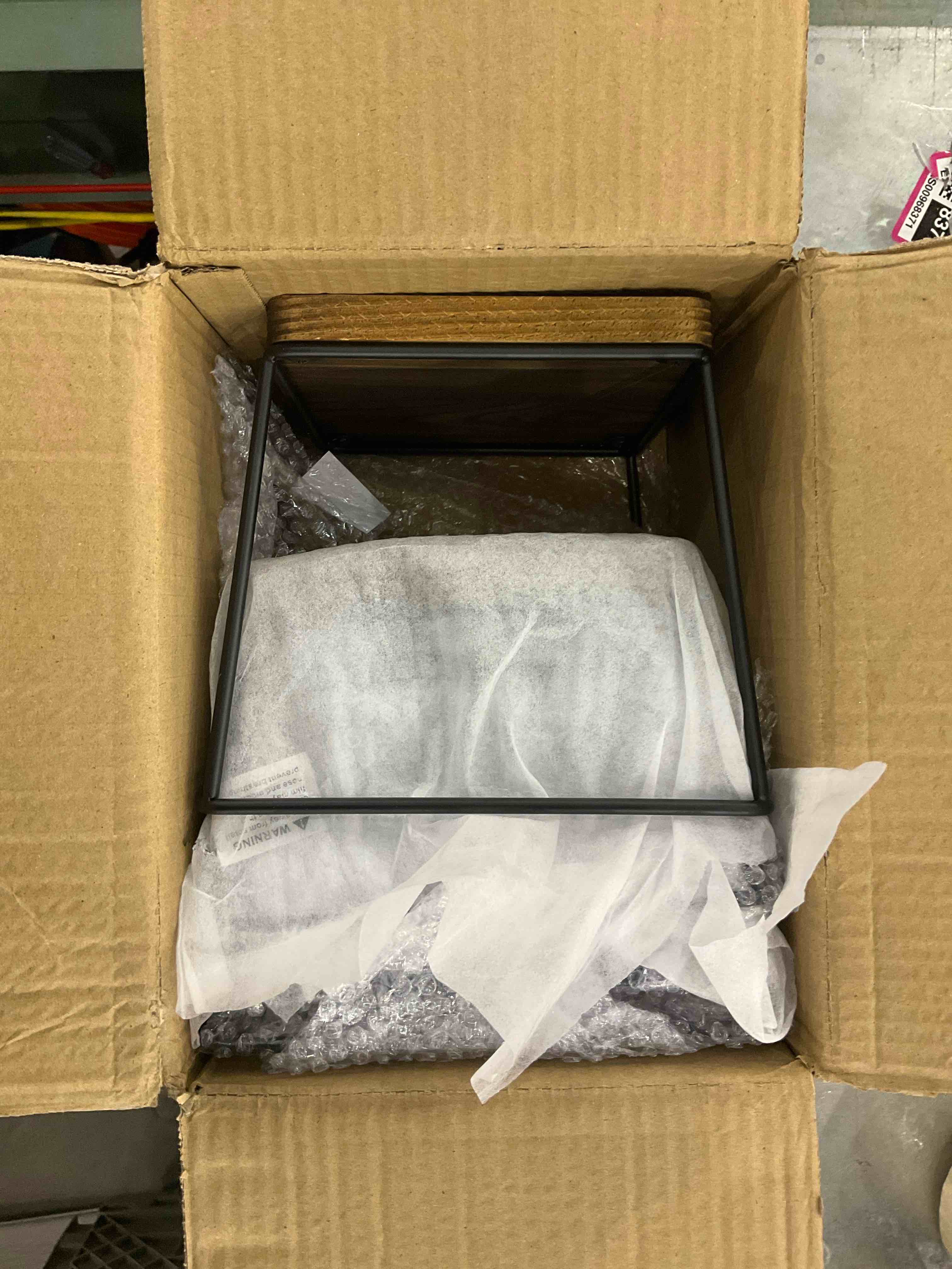 https://s3.amazonaws.com/lotting-images-prod/bidfta/EXS00948010_1703867516133.jpeg