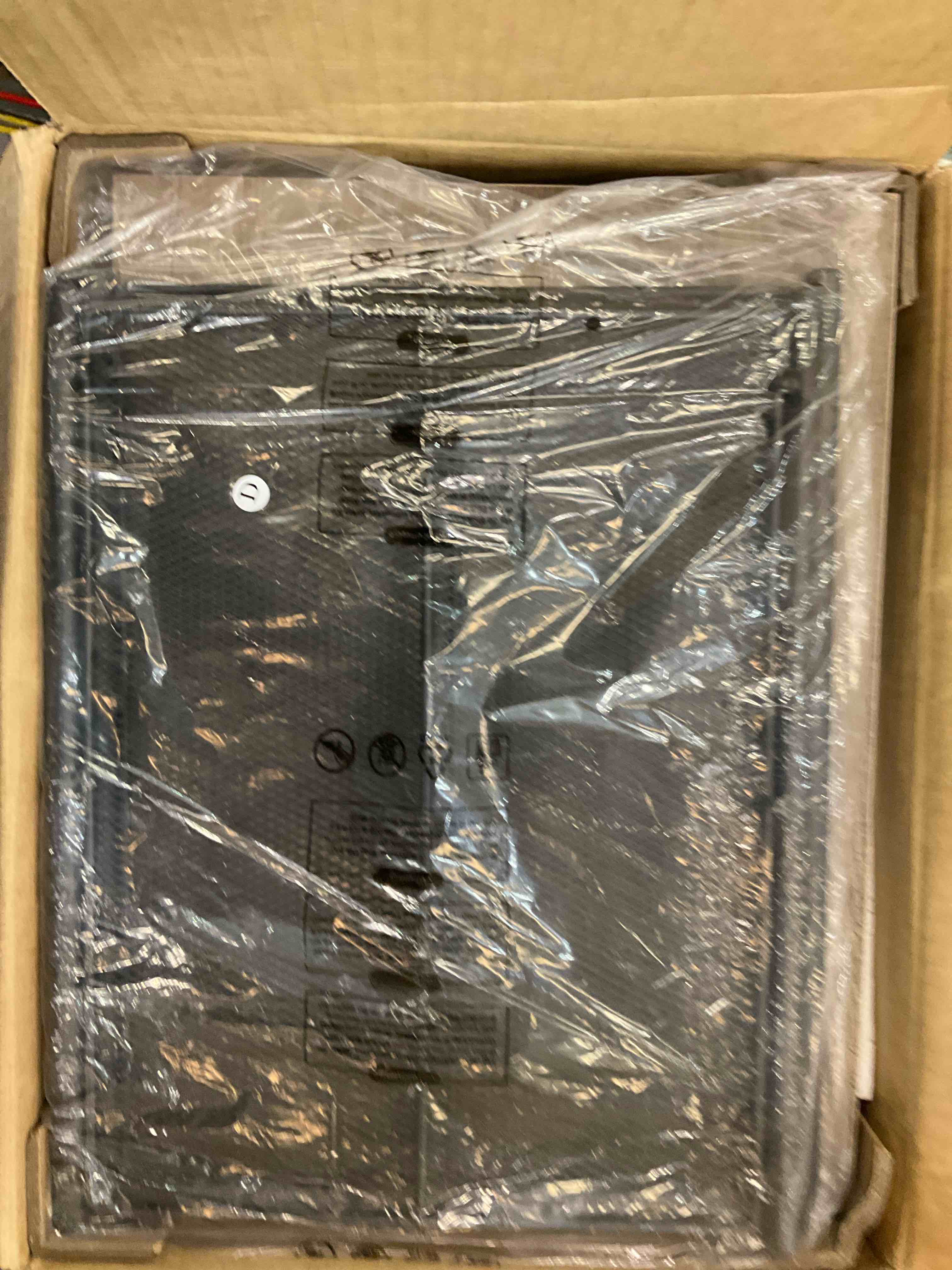 https://s3.amazonaws.com/lotting-images-prod/bidfta/EXS00948261_1704220545520.jpeg