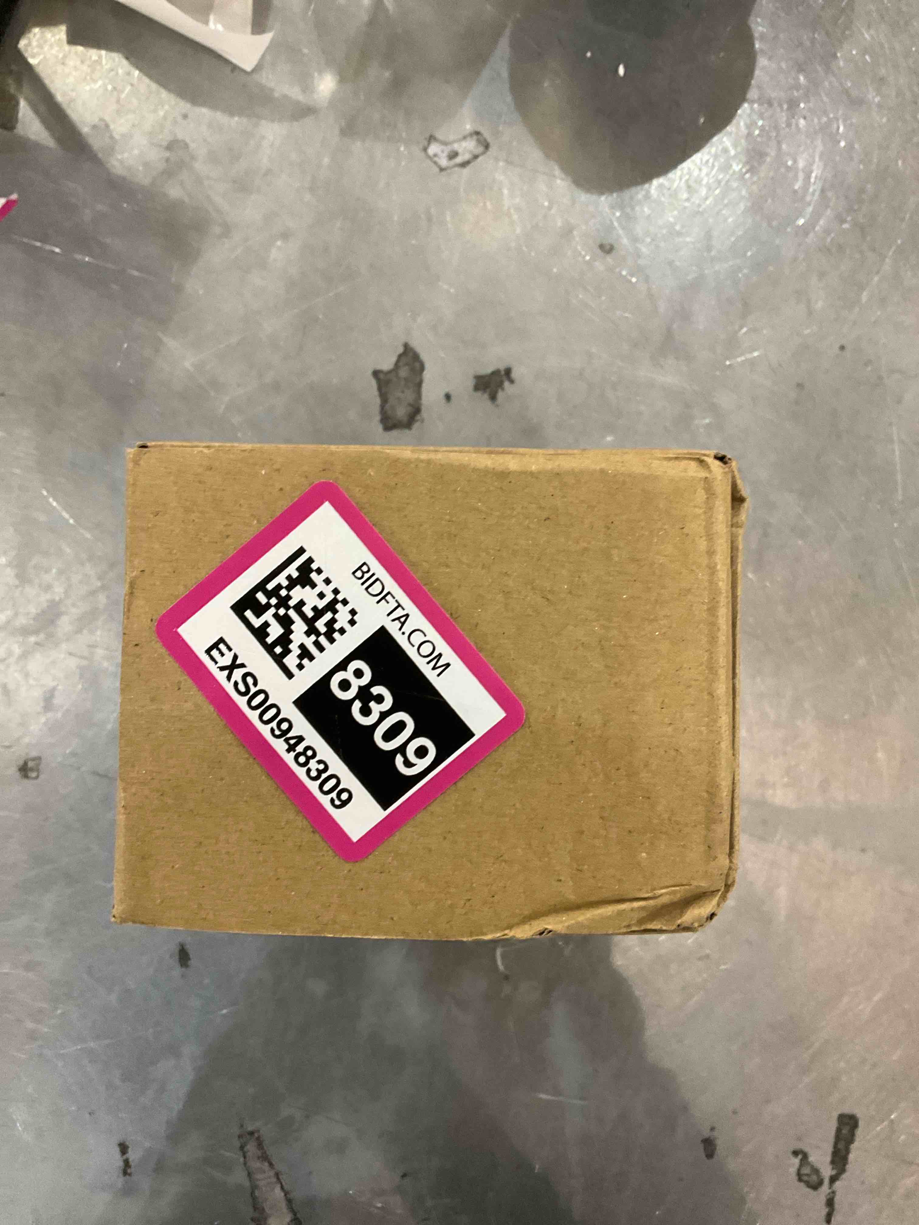https://s3.amazonaws.com/lotting-images-prod/bidfta/EXS00948309_1704292018990.jpeg
