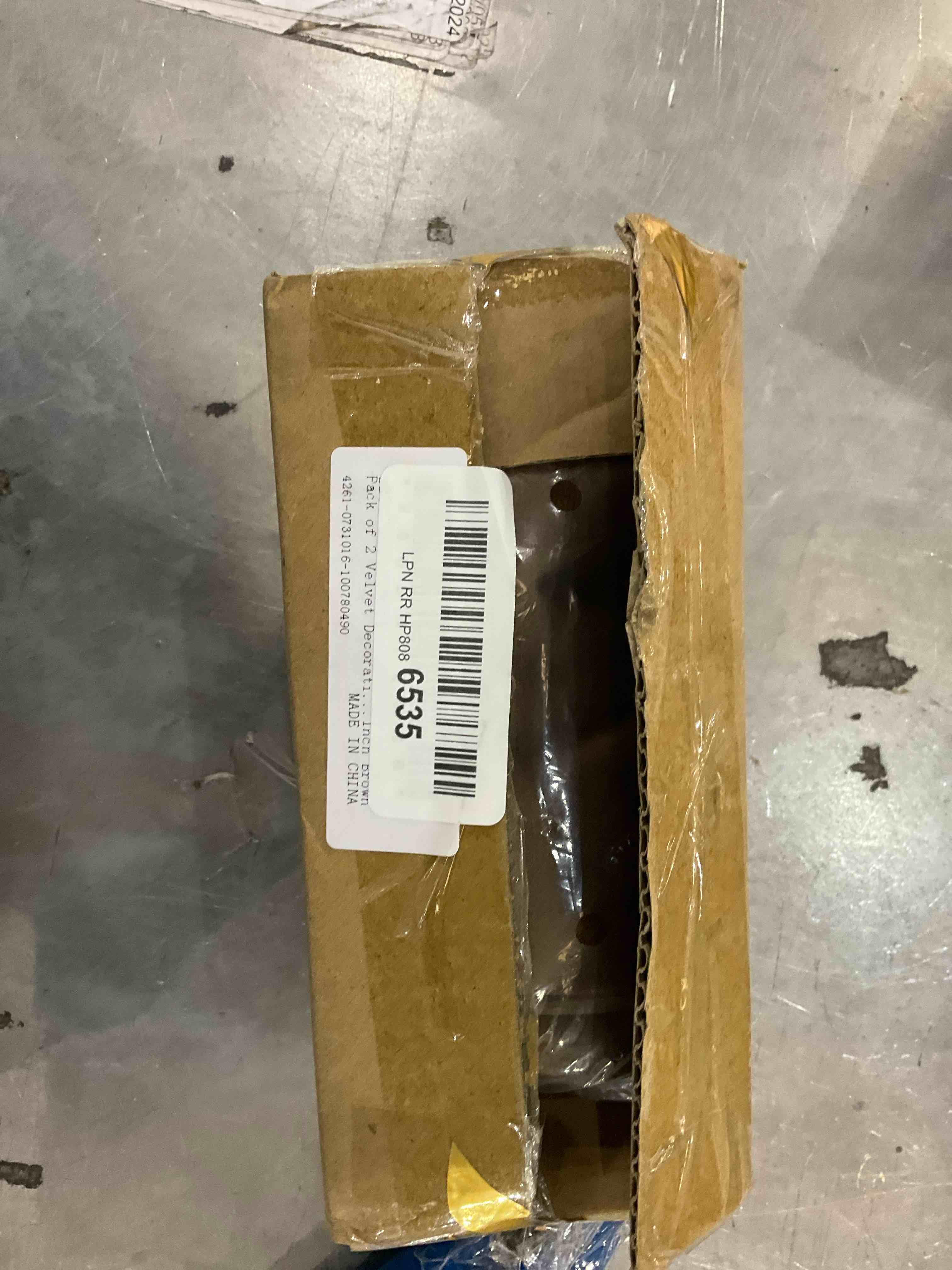 https://s3.amazonaws.com/lotting-images-prod/bidfta/EXS00948320_1704292497103.jpeg