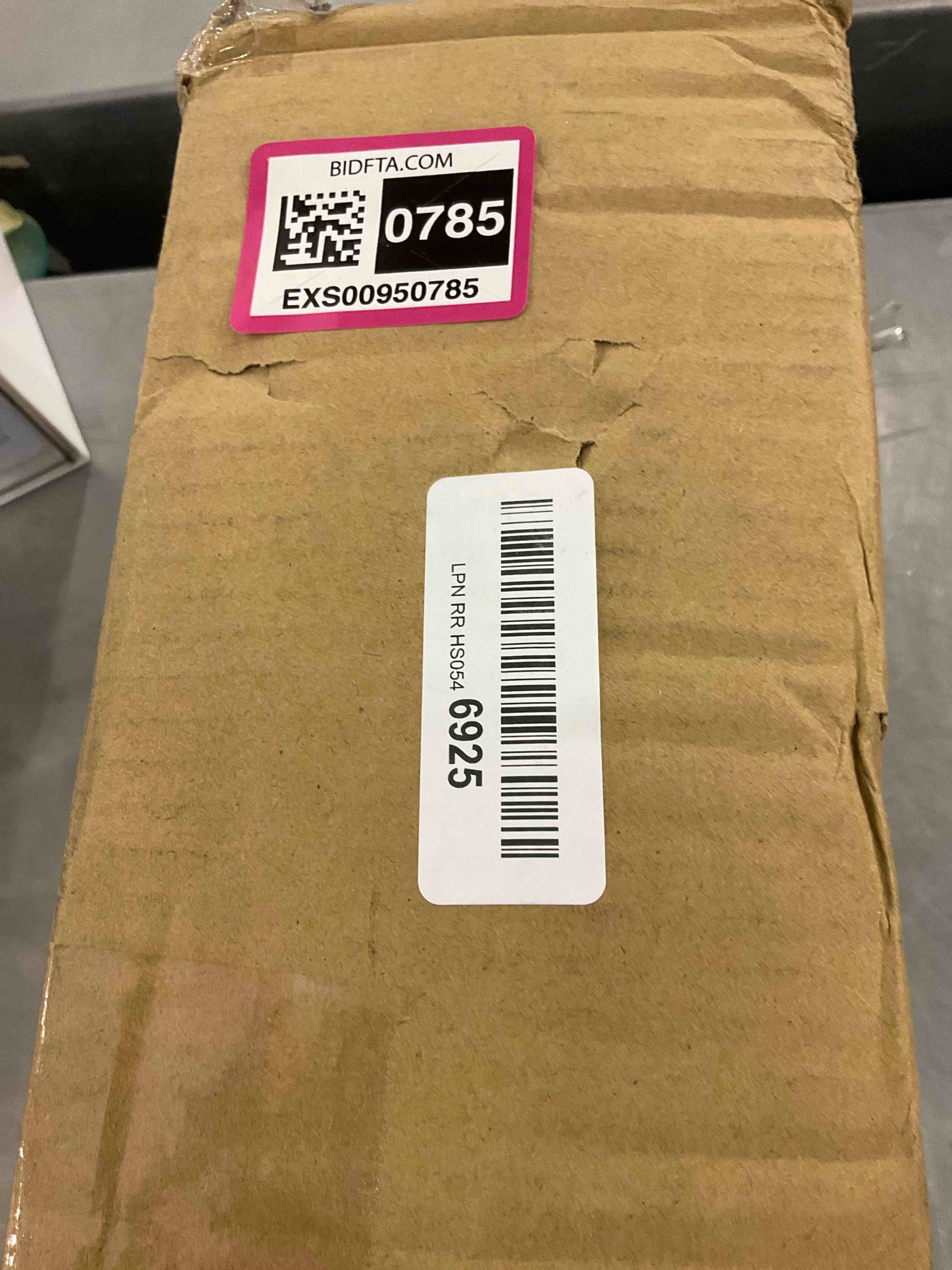 https://s3.amazonaws.com/lotting-images-prod/bidfta/EXS00950785_1704370726418.jpeg