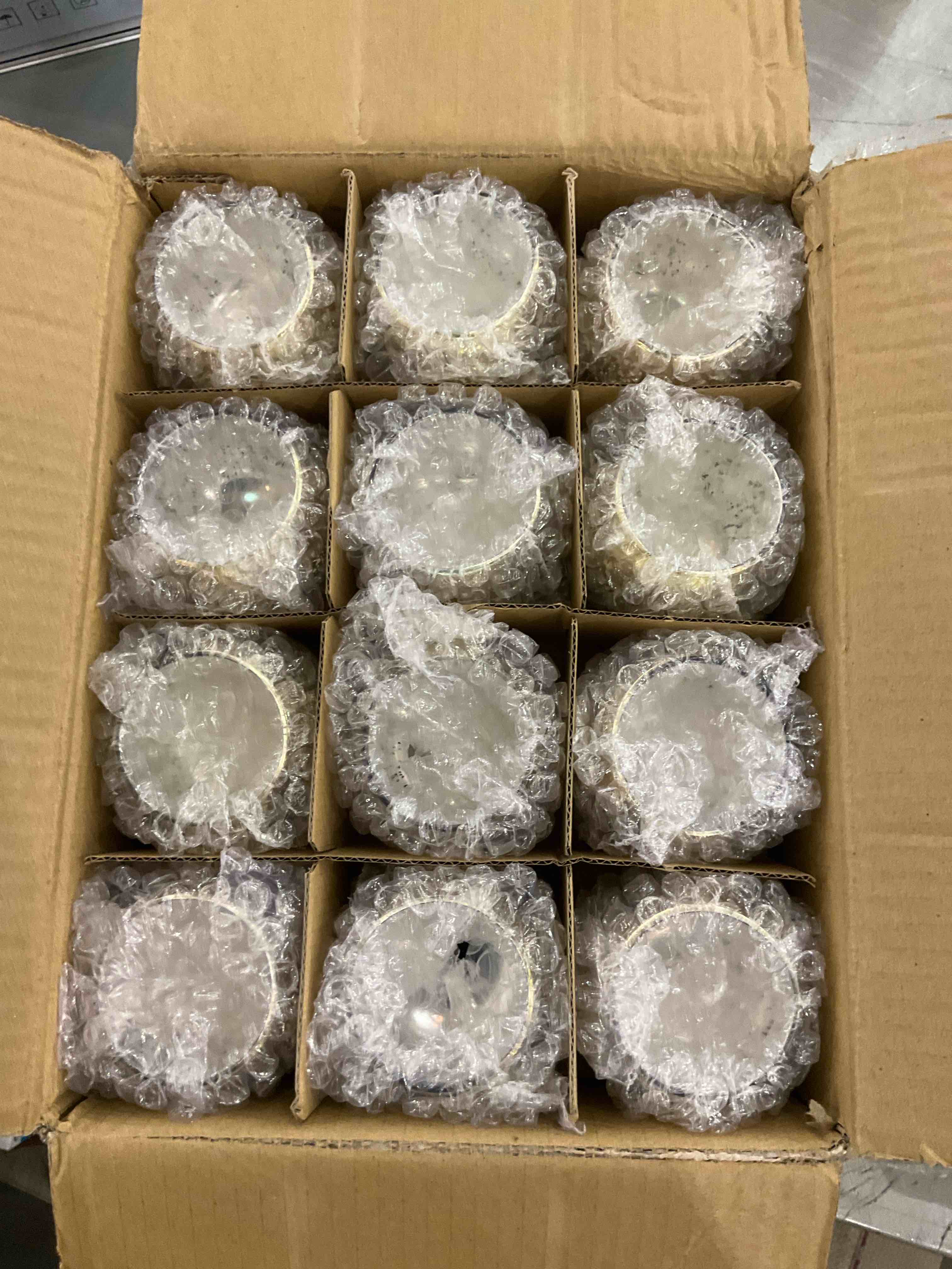 https://s3.amazonaws.com/lotting-images-prod/bidfta/EXS00950987_1704465748774.jpeg