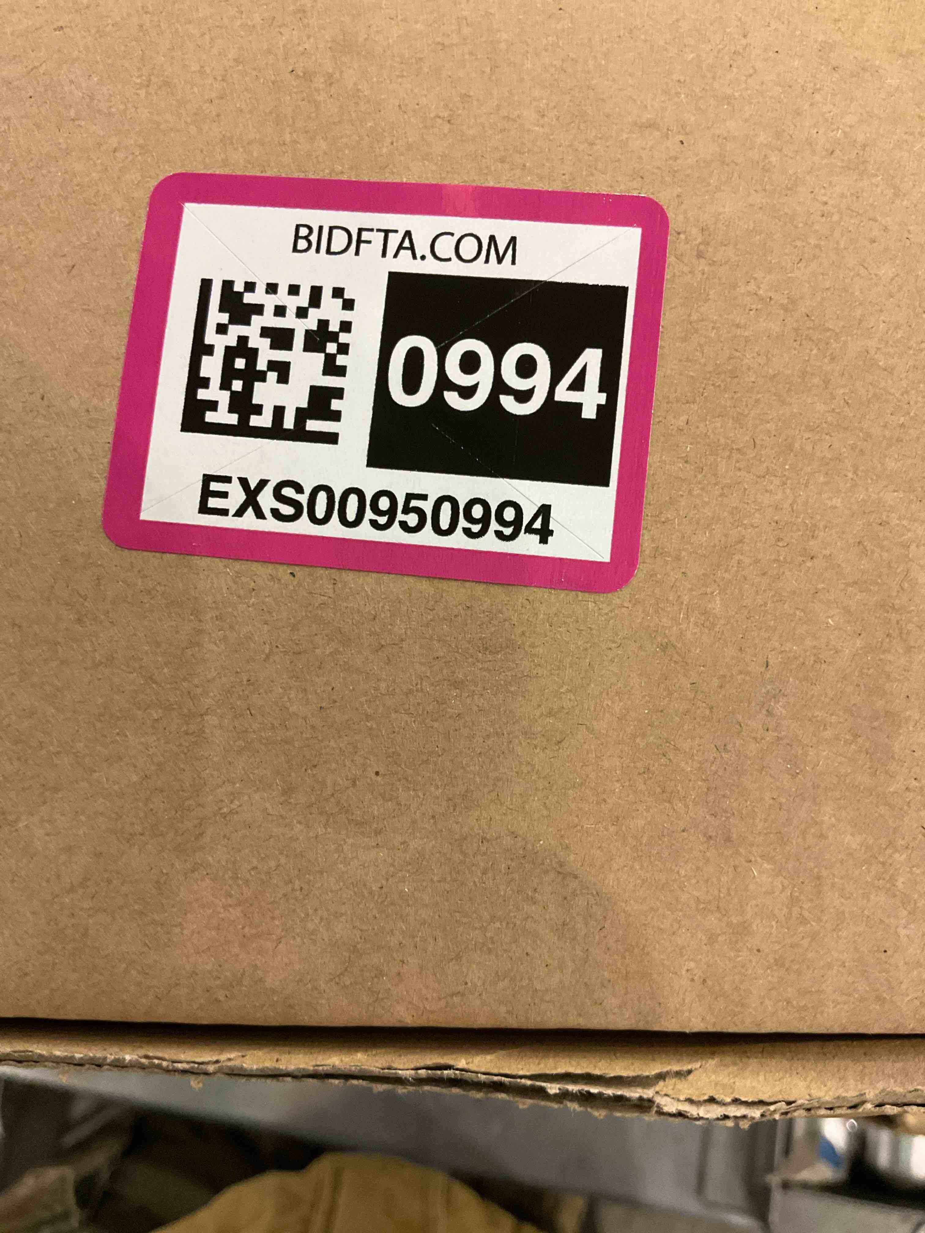 https://s3.amazonaws.com/lotting-images-prod/bidfta/EXS00950994_1704466425069.jpeg