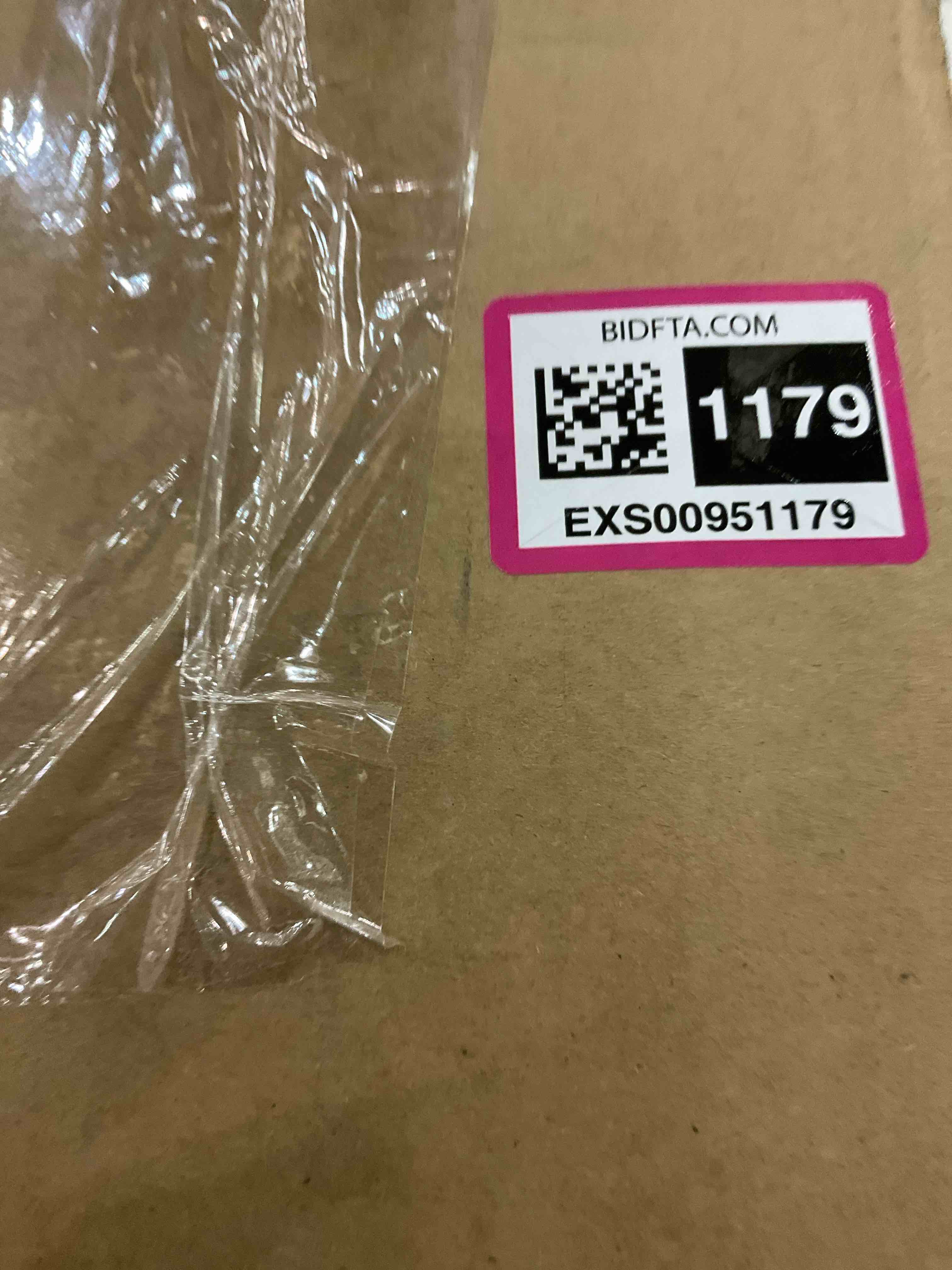 https://s3.amazonaws.com/lotting-images-prod/bidfta/EXS00951179_1703874911850.jpeg