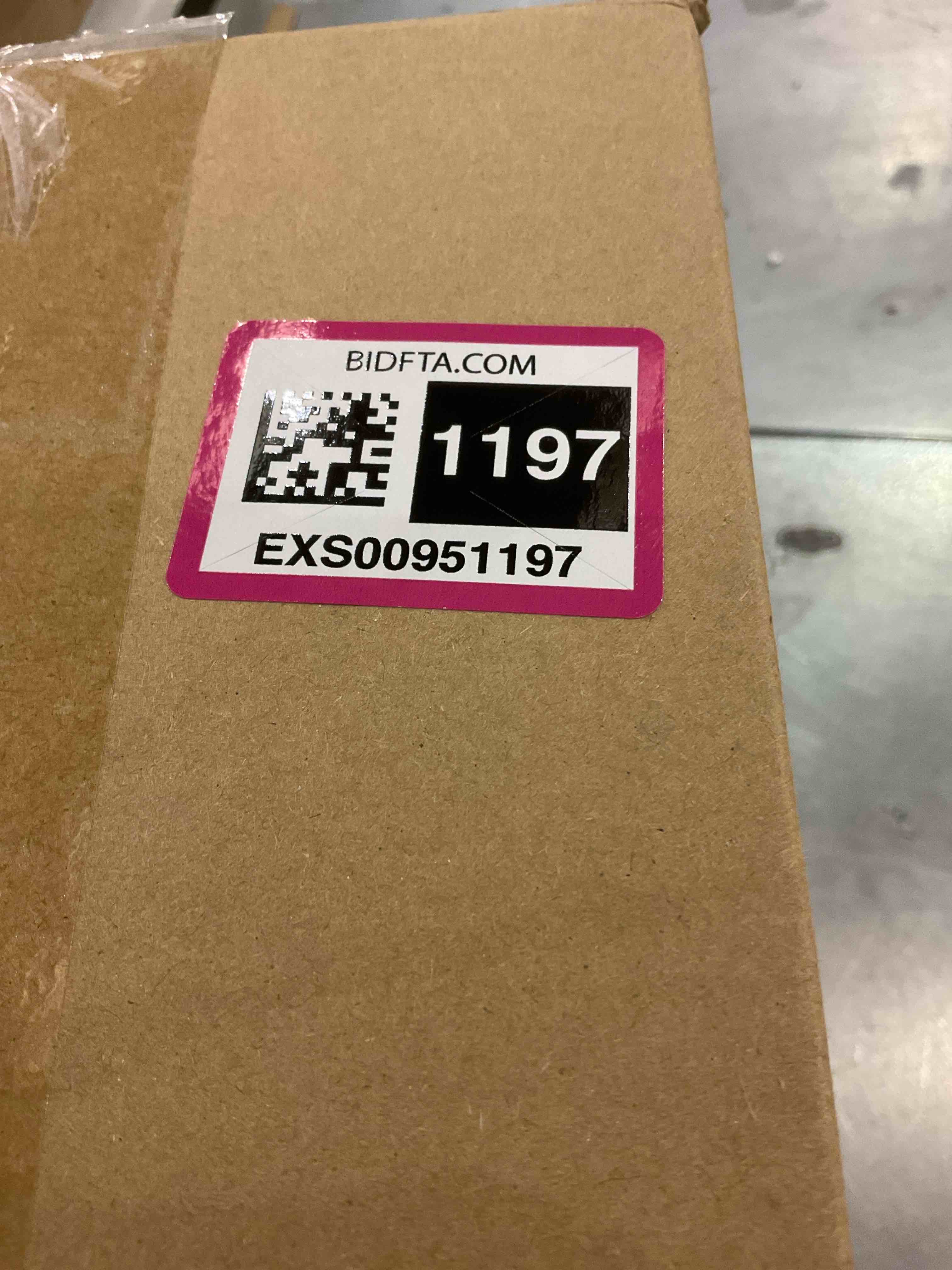 https://s3.amazonaws.com/lotting-images-prod/bidfta/EXS00951197_1703879976105.jpeg