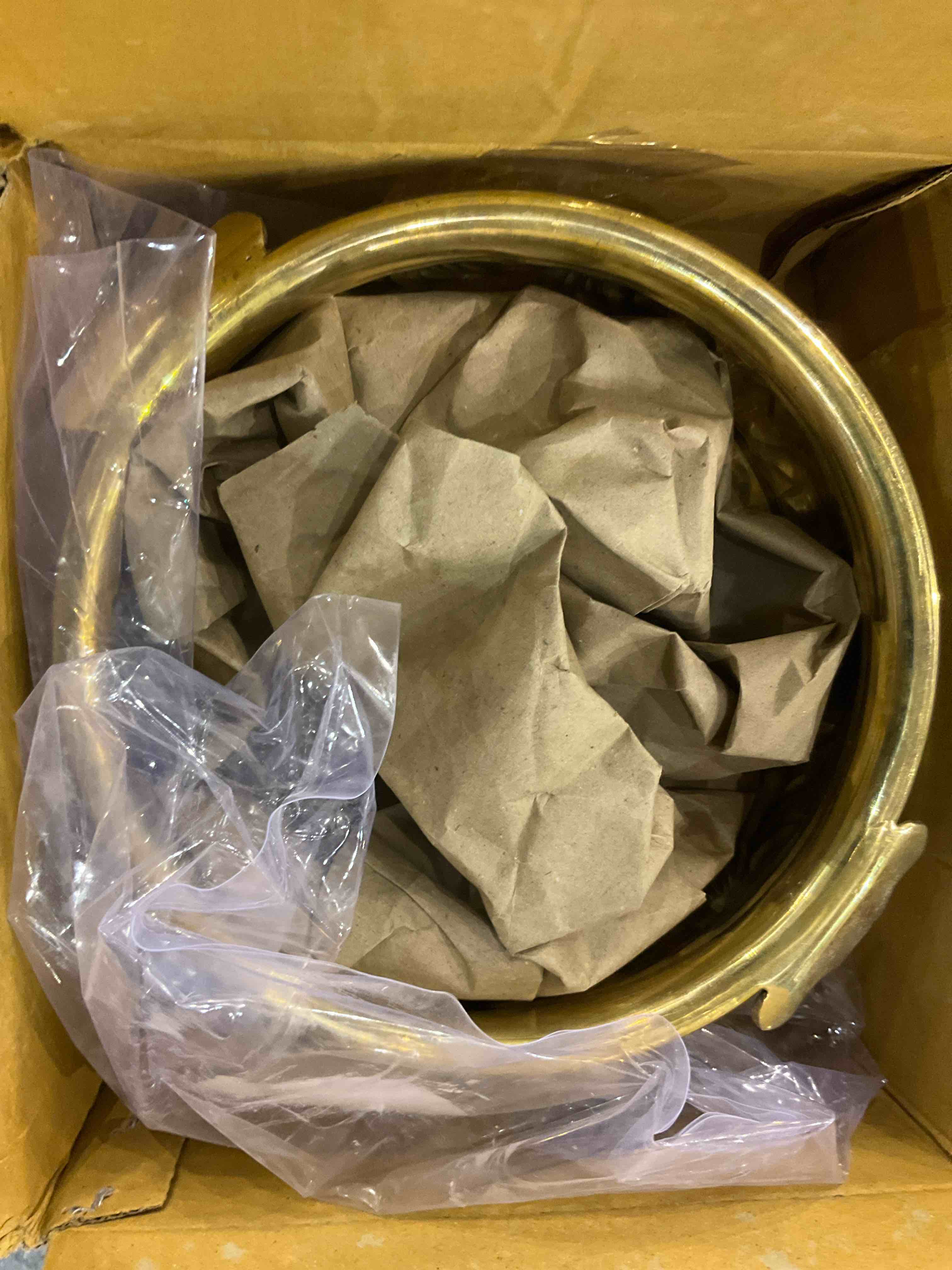 https://s3.amazonaws.com/lotting-images-prod/bidfta/EXS00952084_1704196955385.jpeg