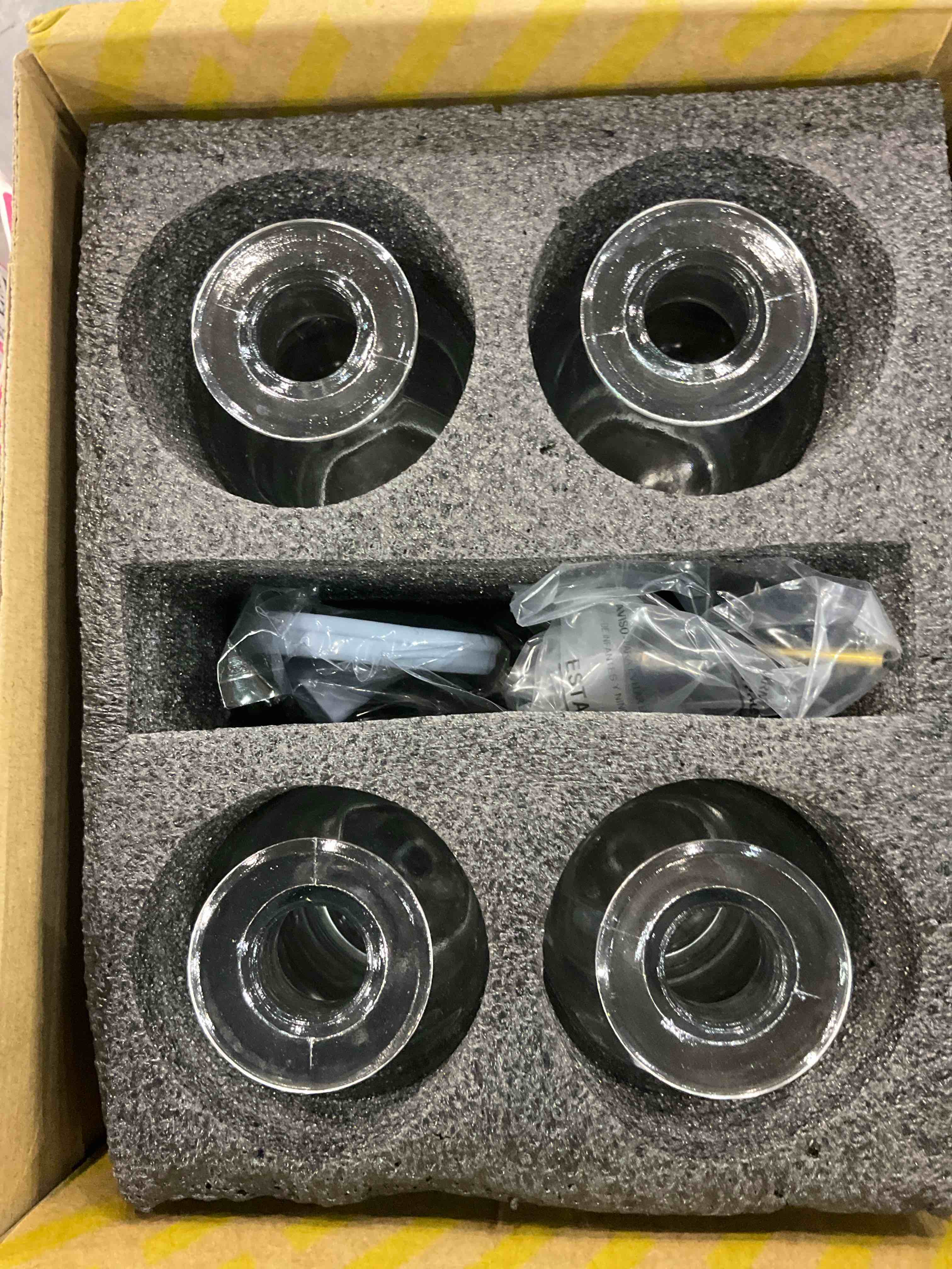 https://s3.amazonaws.com/lotting-images-prod/bidfta/EXS00952087_1704197299288.jpeg