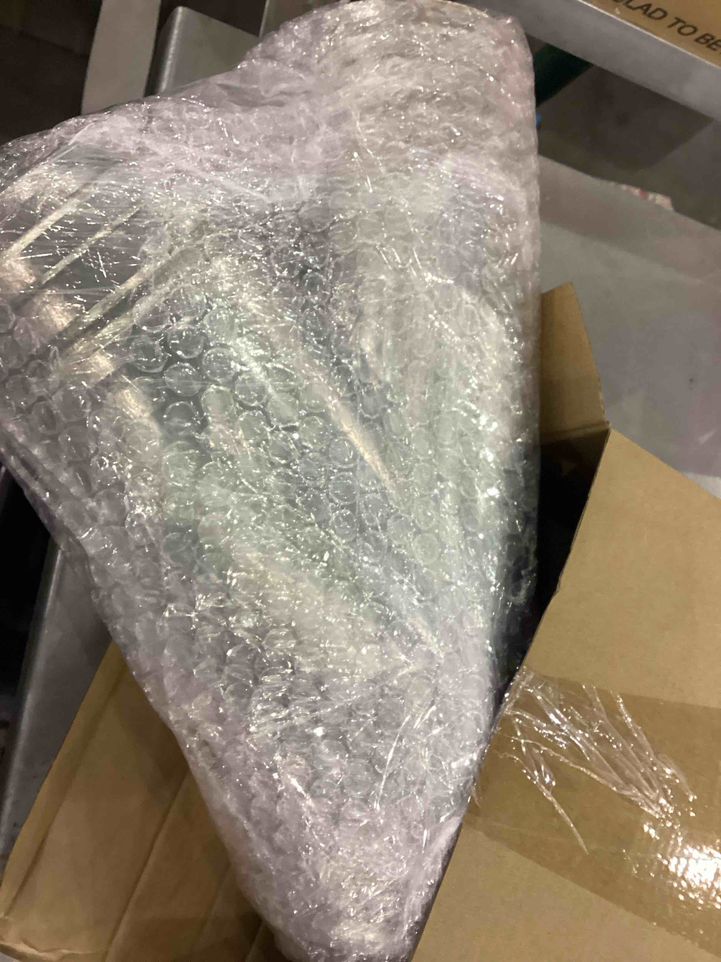 https://s3.amazonaws.com/lotting-images-prod/bidfta/EXS00952812_1703854400730.jpeg