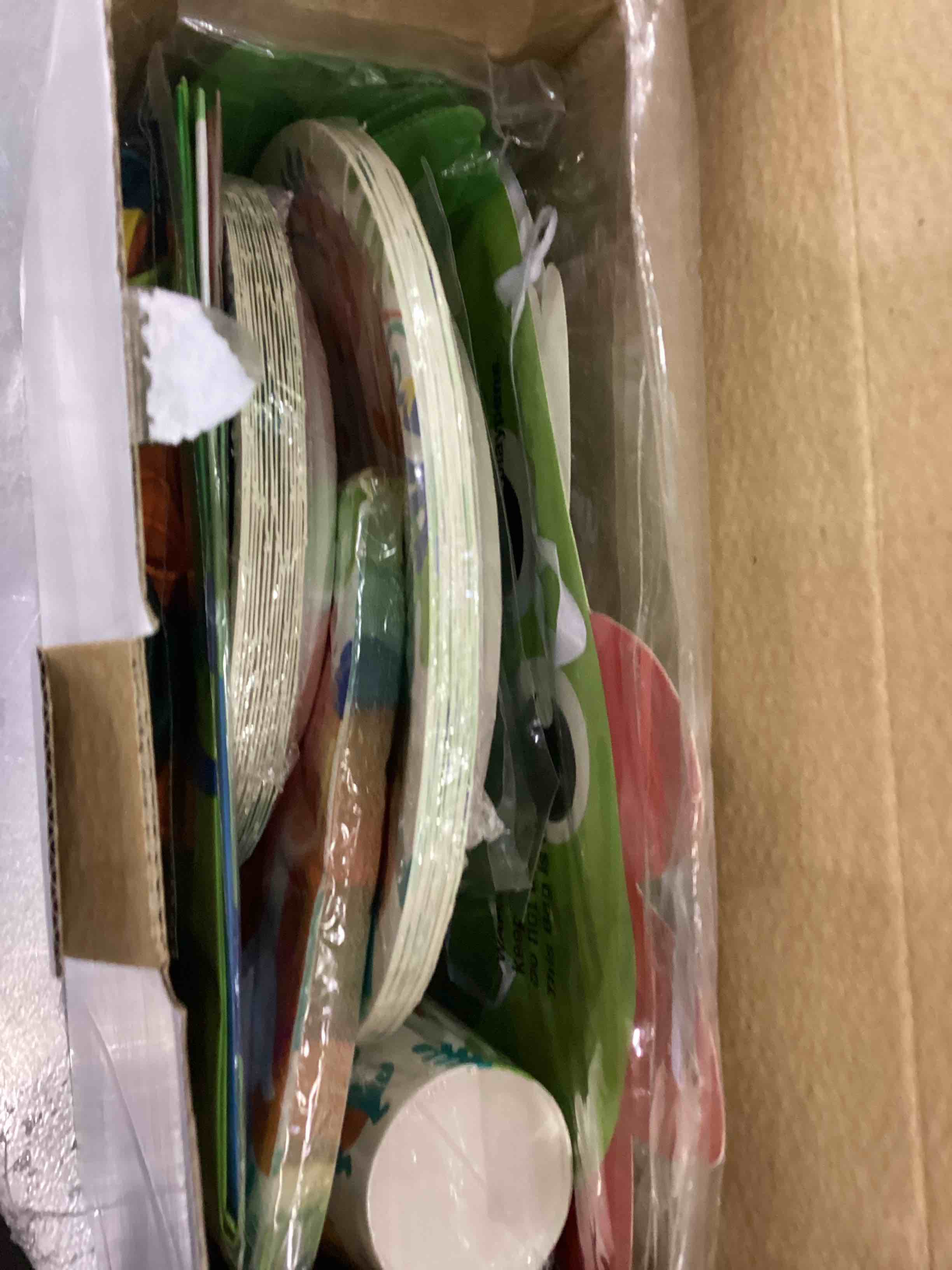https://s3.amazonaws.com/lotting-images-prod/bidfta/EXS00952847_1703872794929.jpeg