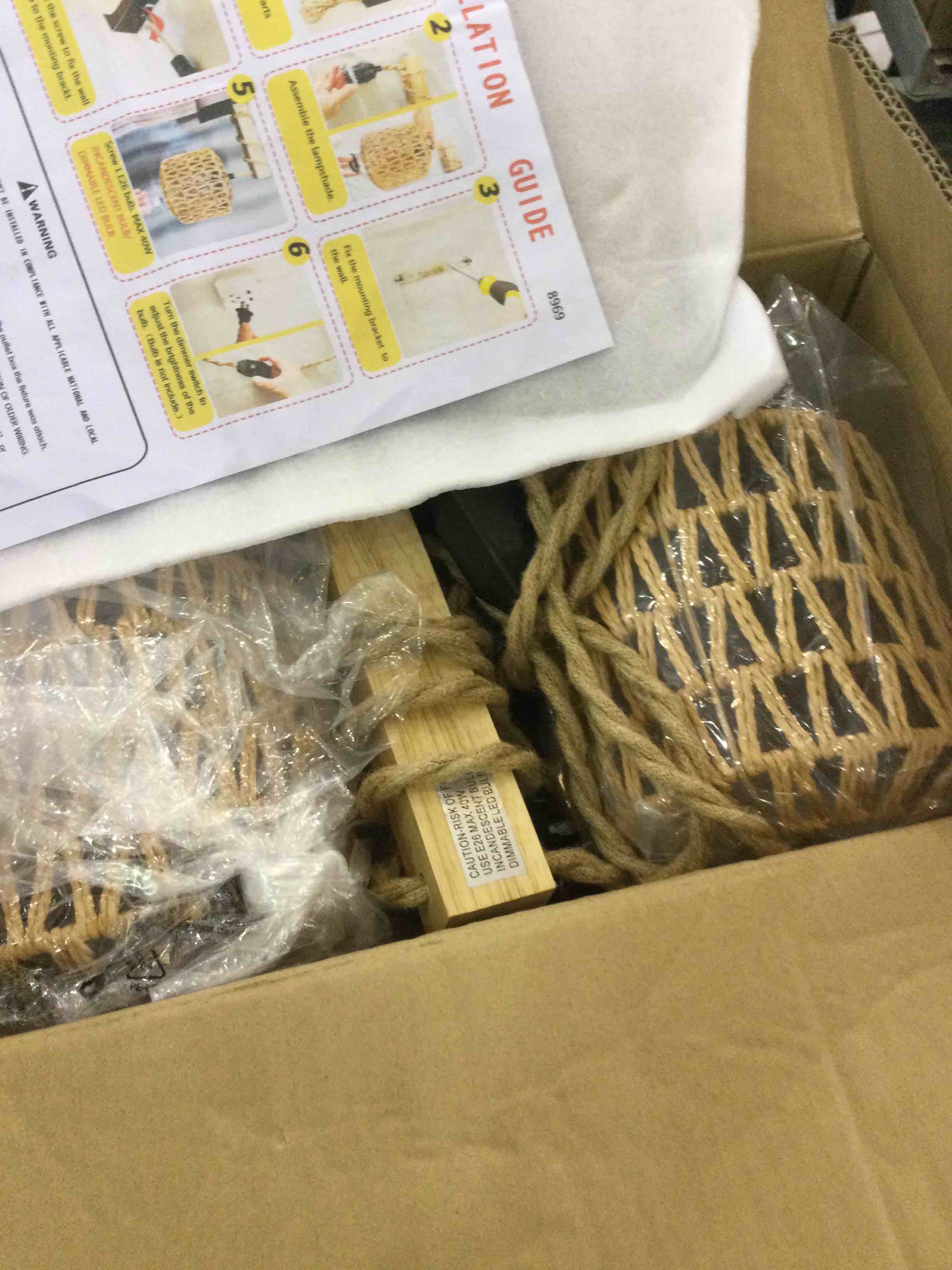 https://s3.amazonaws.com/lotting-images-prod/bidfta/EXS00953504_1704220843367.jpeg