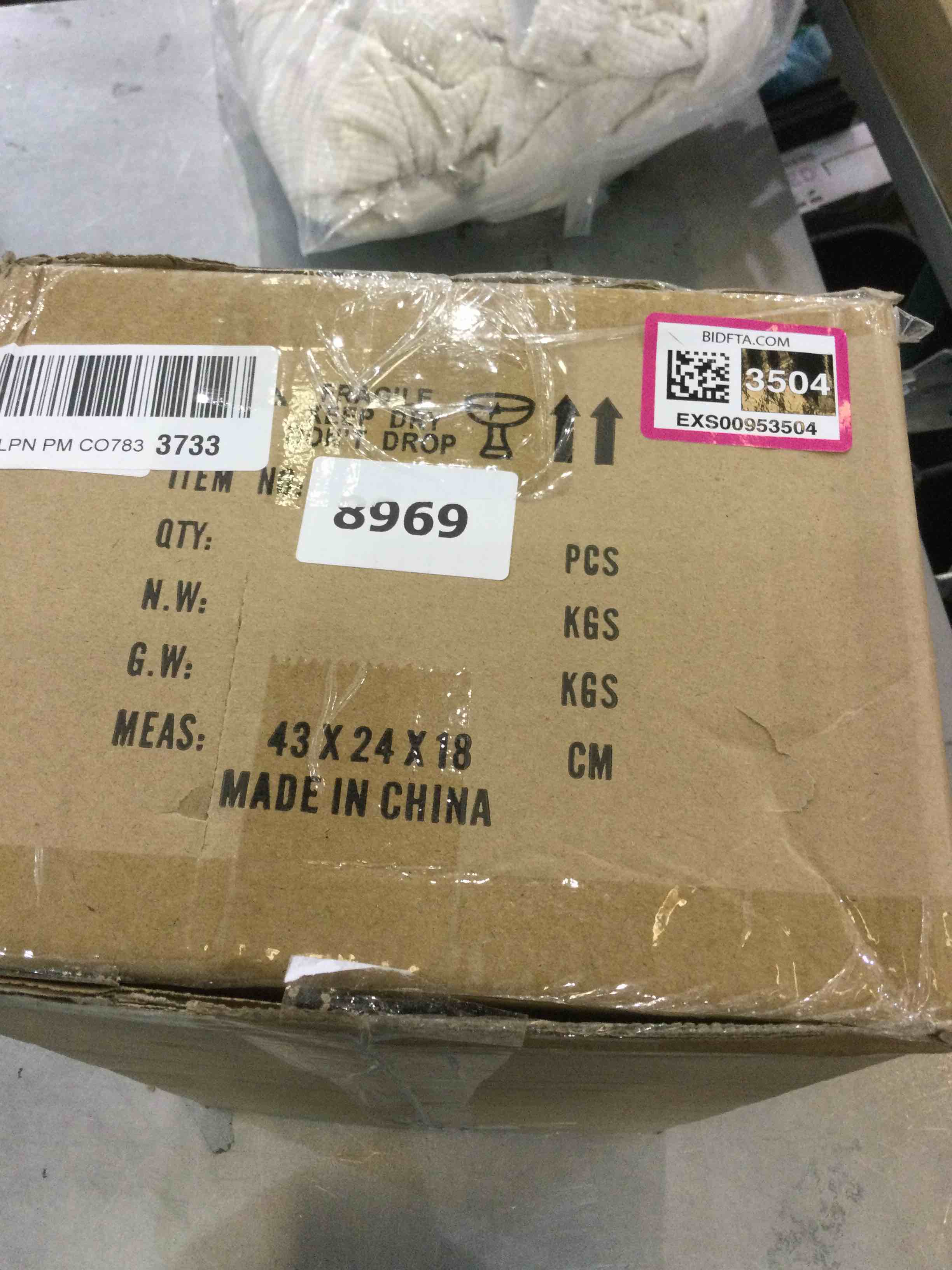 https://s3.amazonaws.com/lotting-images-prod/bidfta/EXS00953504_1704220866577.jpeg