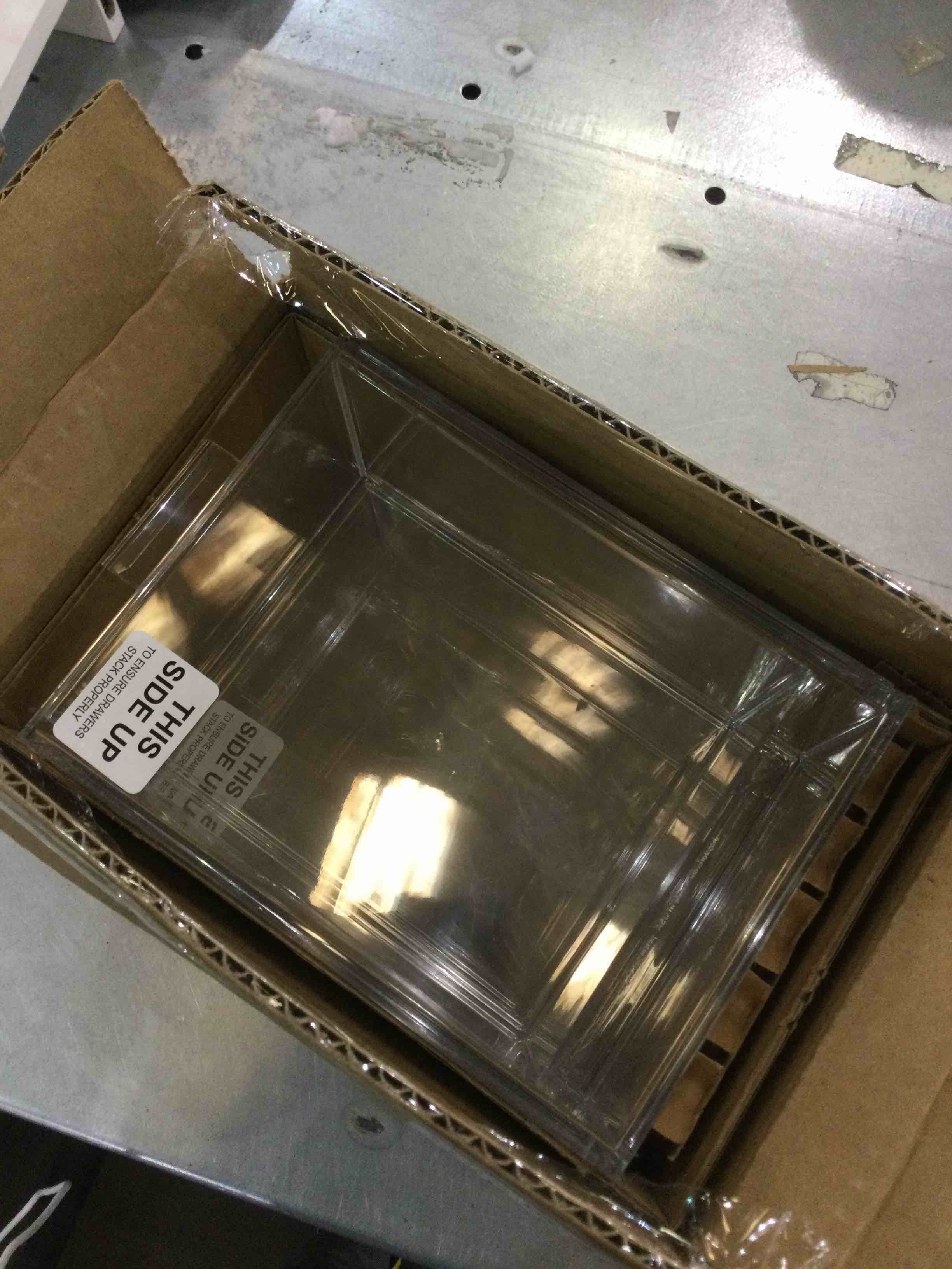 https://s3.amazonaws.com/lotting-images-prod/bidfta/EXS00953512_1704221560250.jpeg